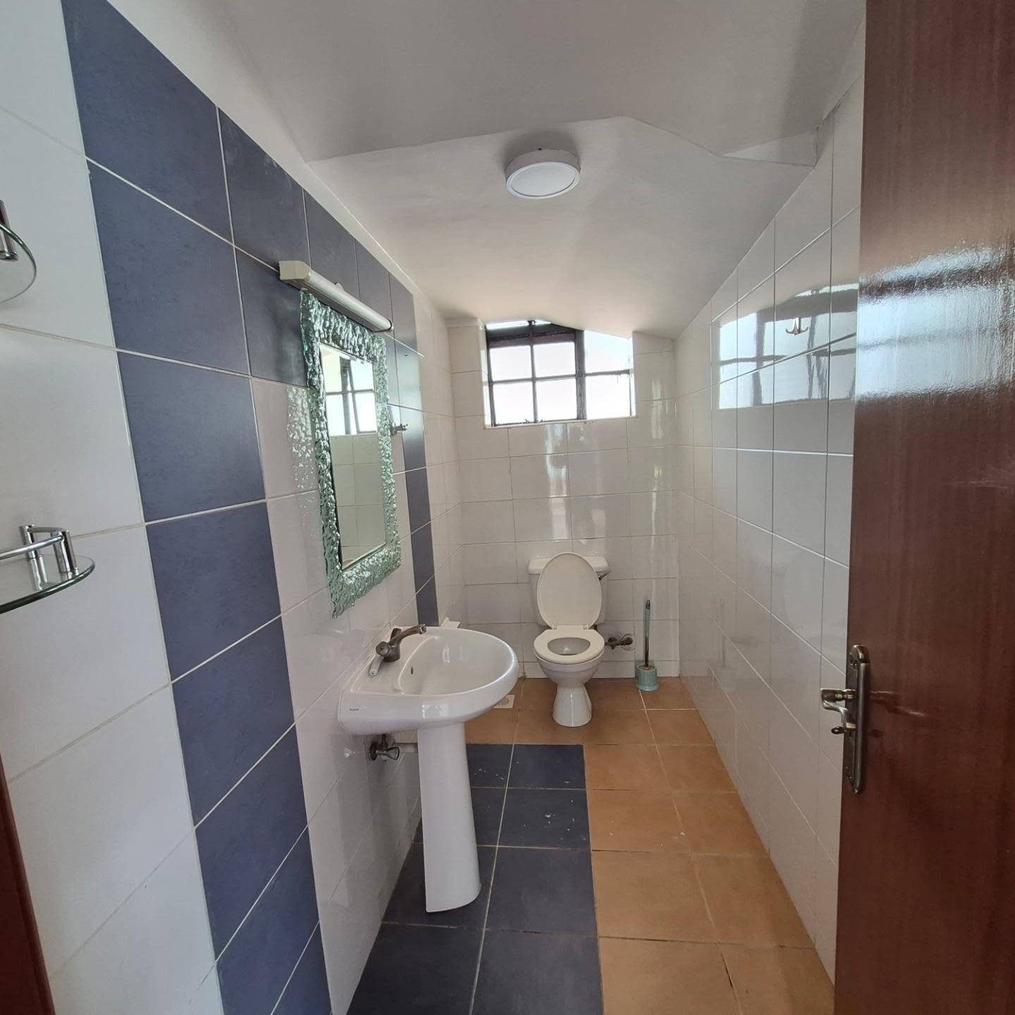 4 Bedroom House For Sale In Nairobi thumbnail 6