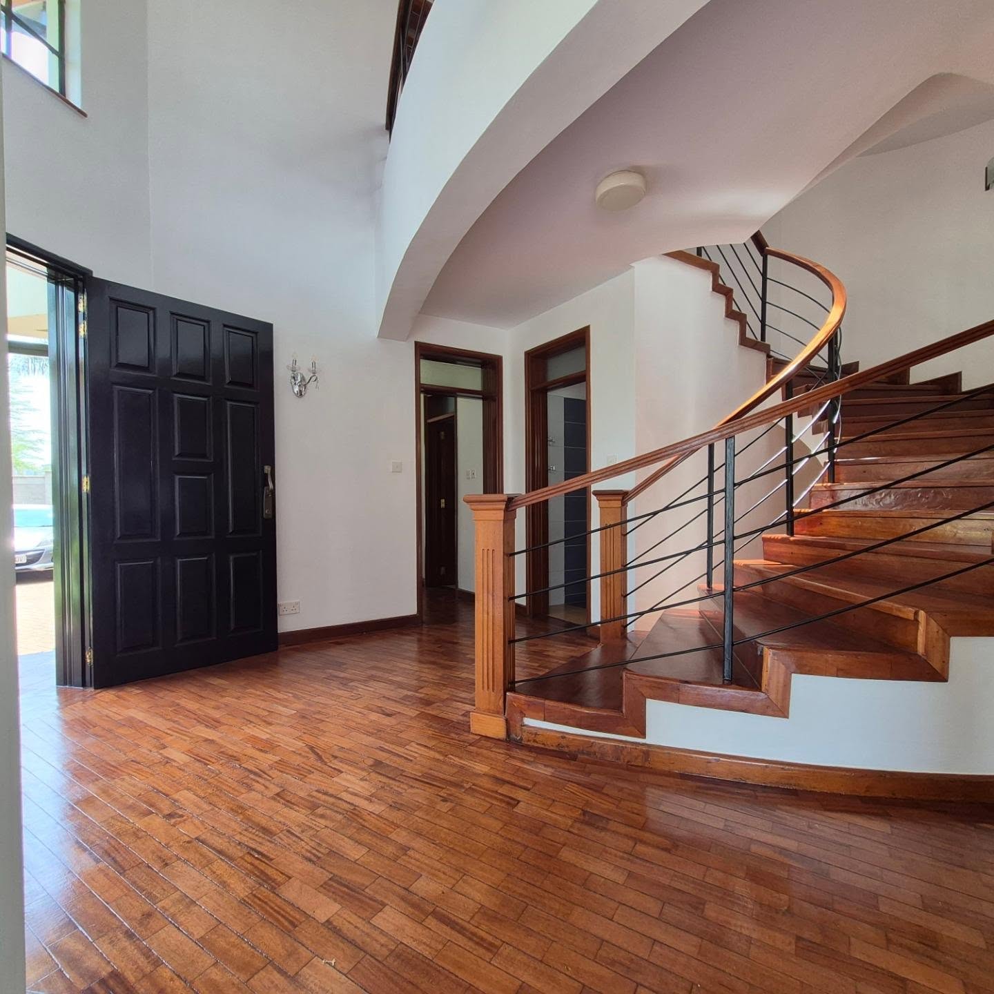4 Bedroom House For Sale In Nairobi thumbnail 8