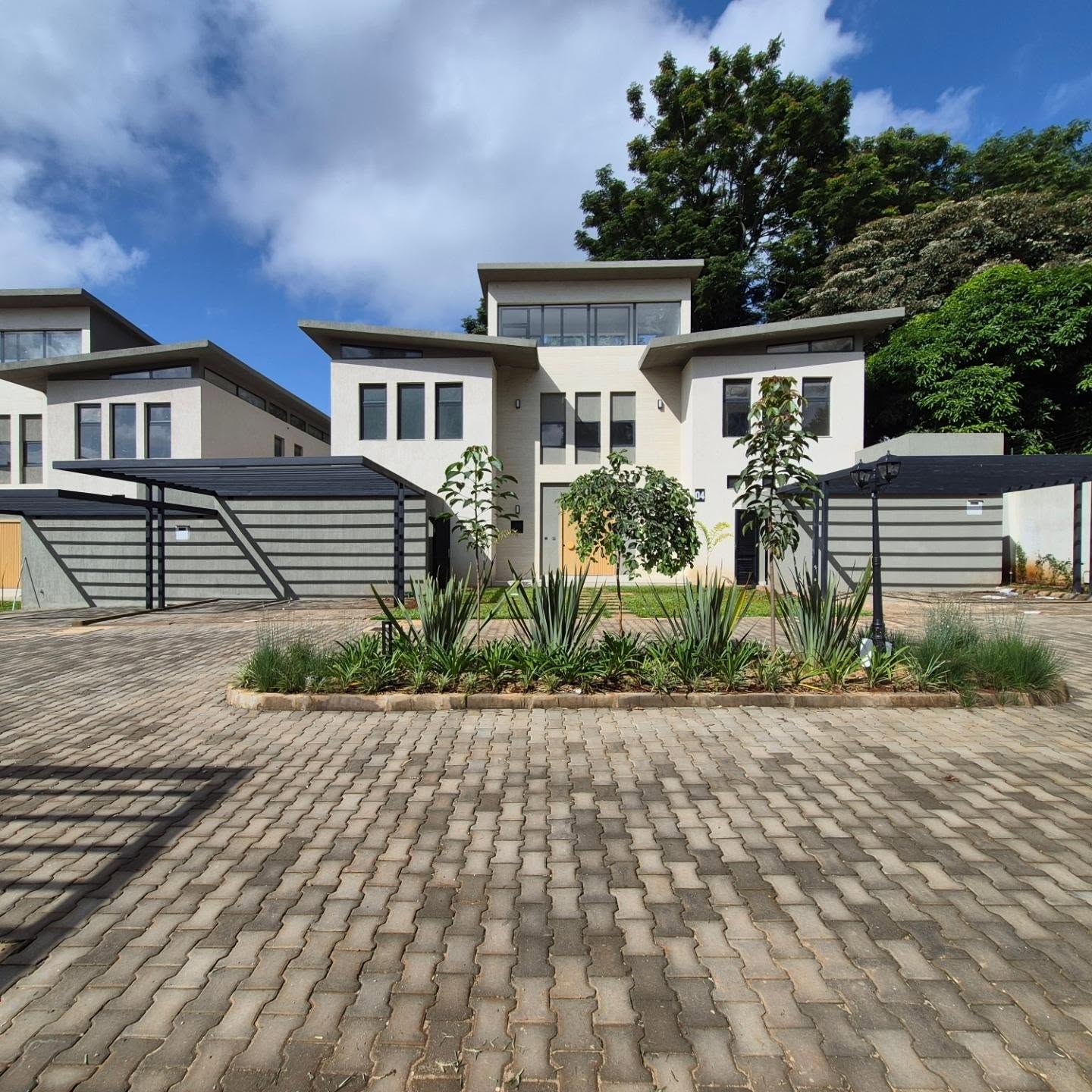 4 Bedroom Townhouse for Rent in Nairobi thumbnail 2