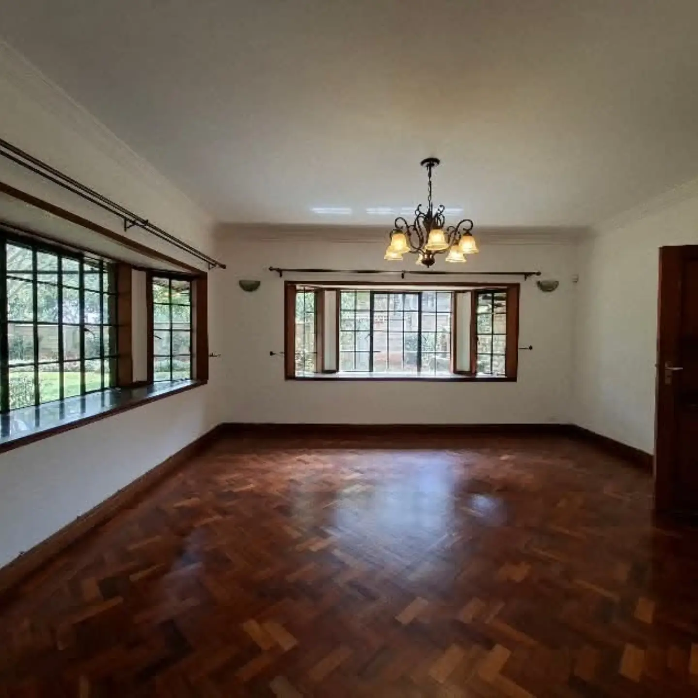 5-Bedroom Townhouse for Rent - Runda thumbnail 5