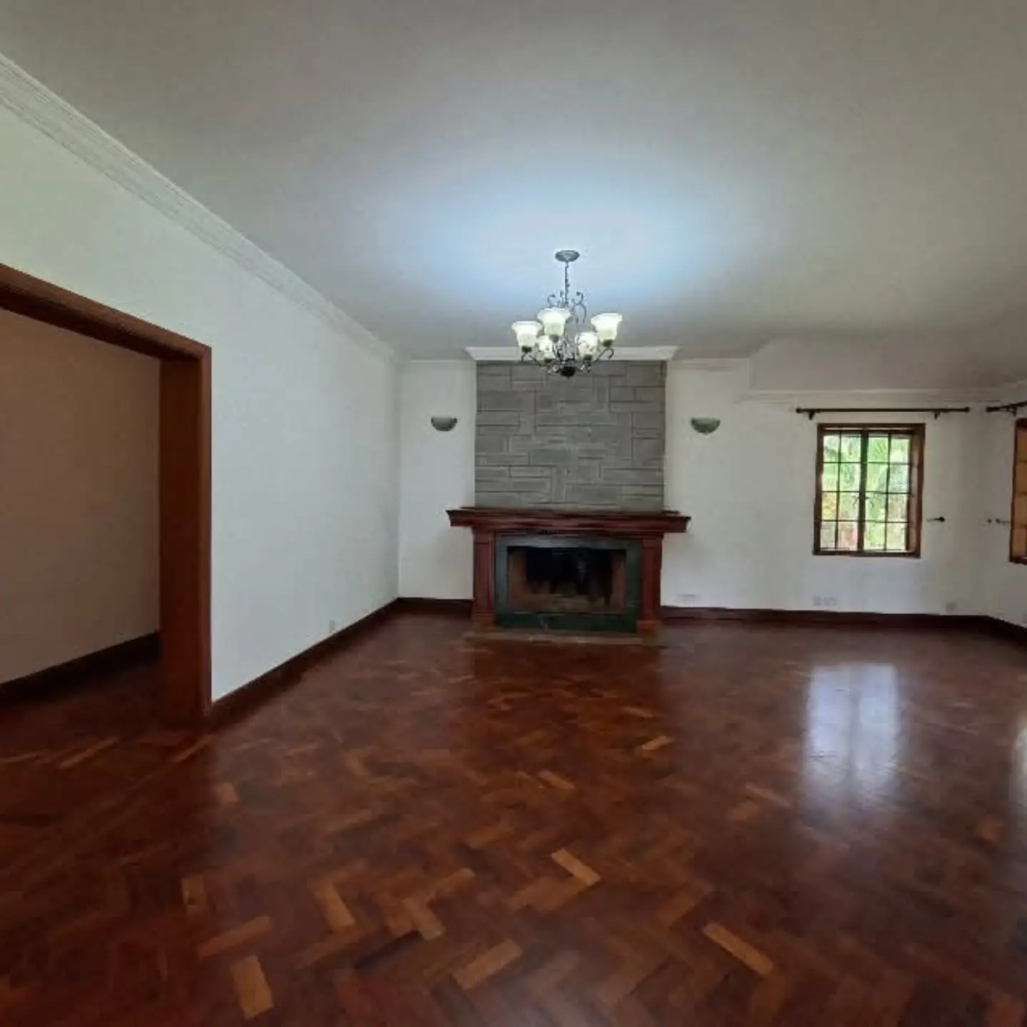5-Bedroom Townhouse for Rent - Runda thumbnail 8