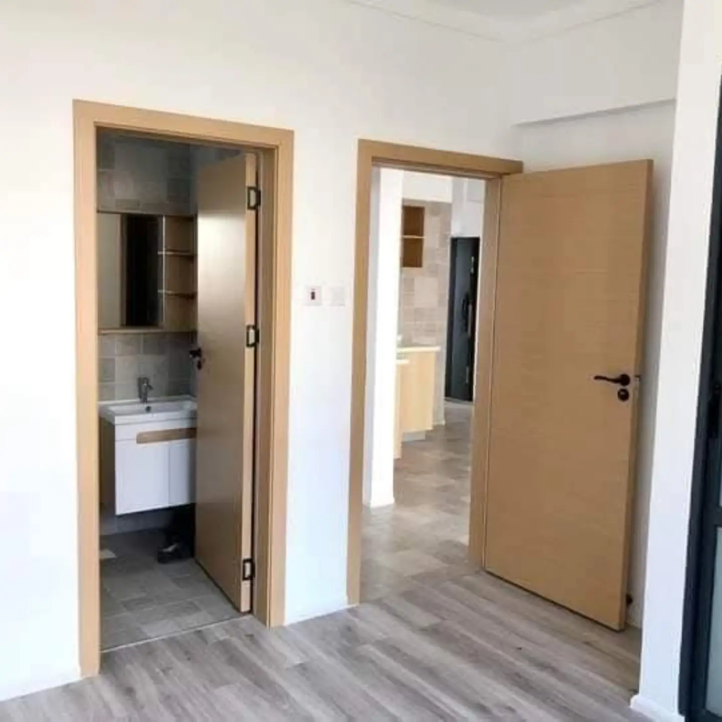2 bedroom apartments For Sale thumbnail 2