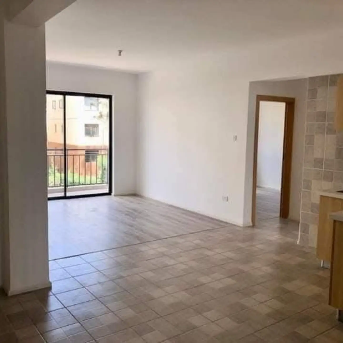 2 bedroom apartments For Sale thumbnail 5