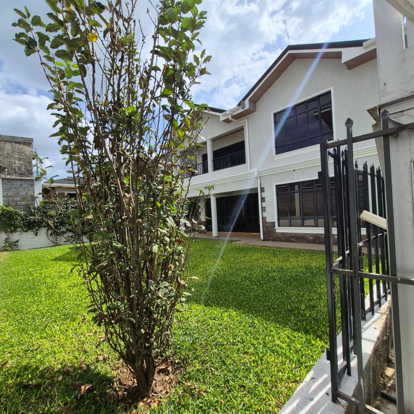 4-Bedroom Townhouse For Rent In Runda thumbnail 2