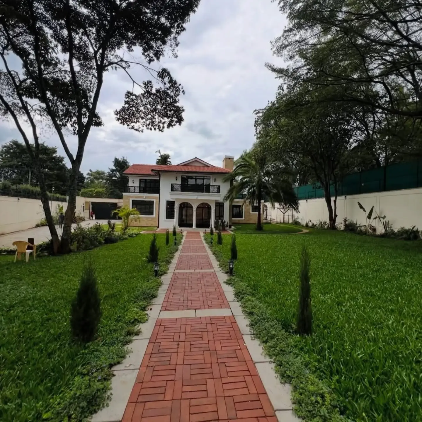 6 Bedroom House for Sale in Runda thumbnail 2