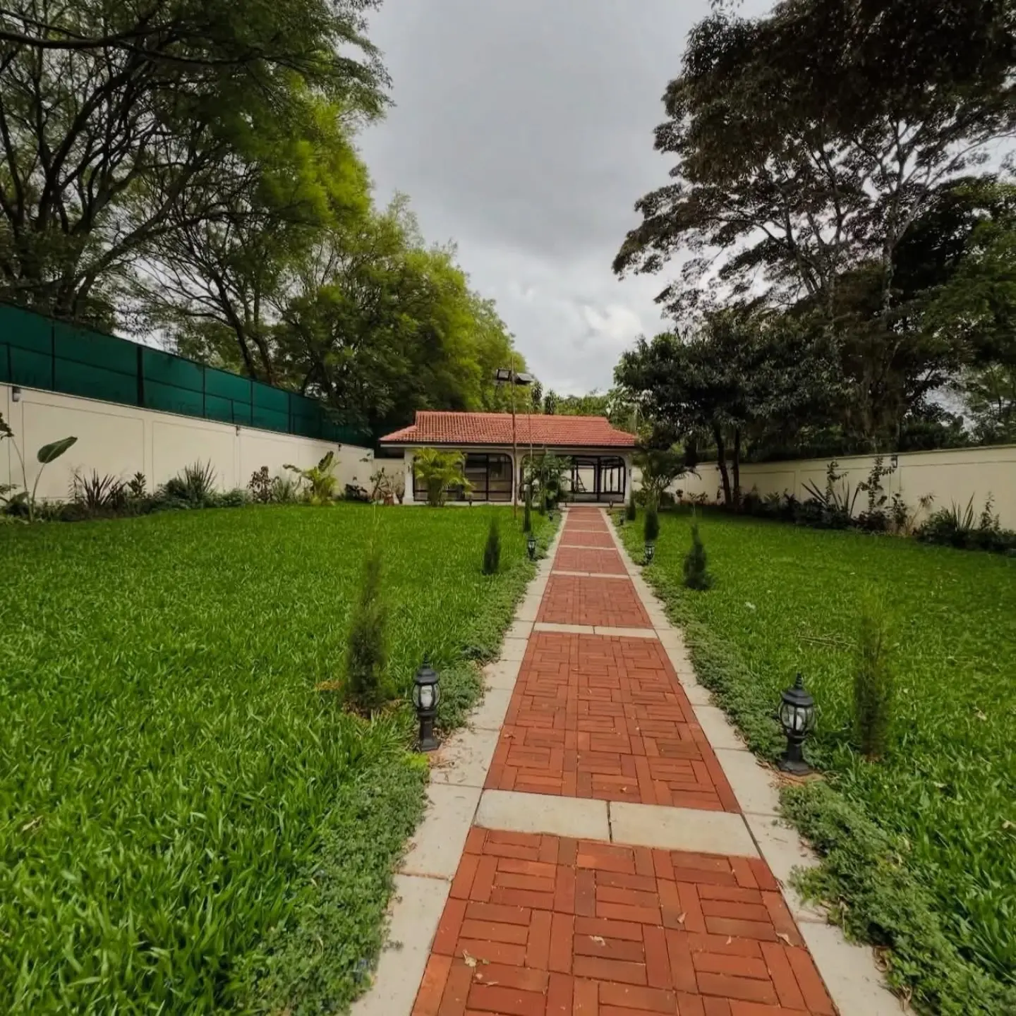 6 Bedroom House for Sale in Runda thumbnail 5