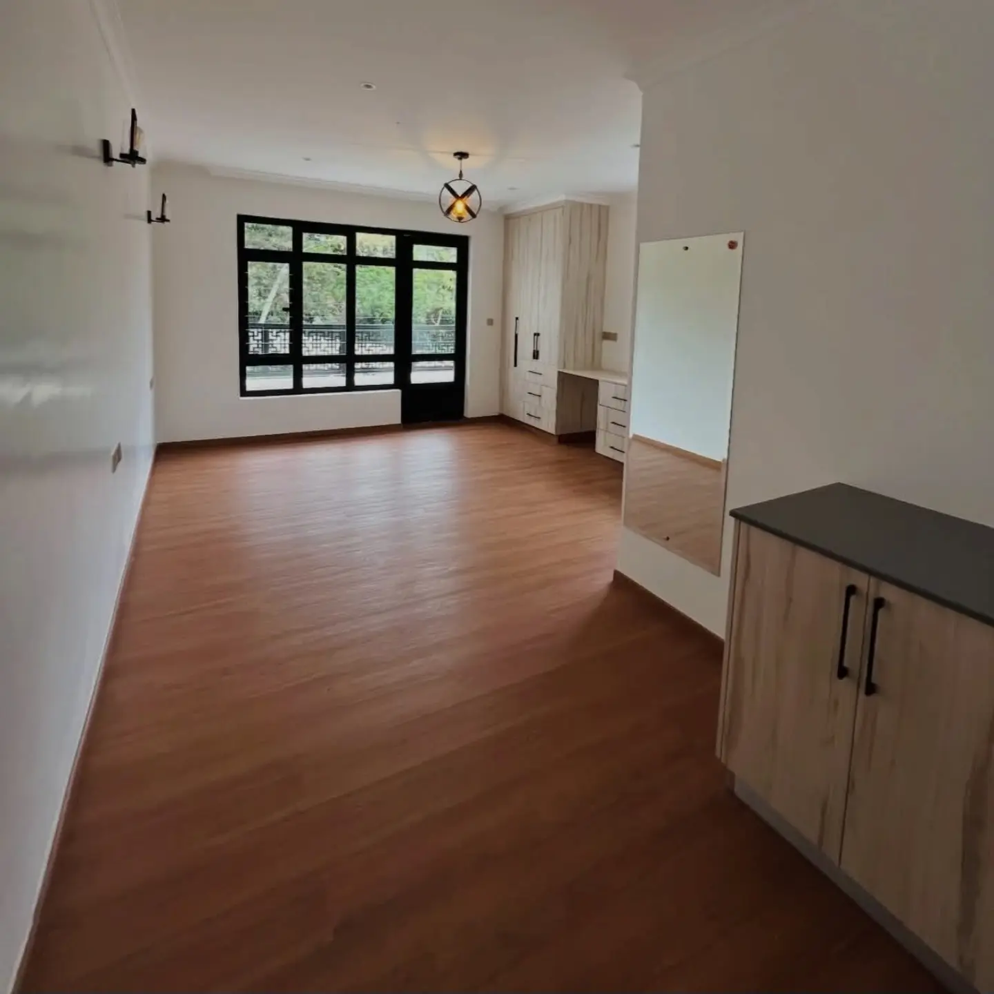 6 Bedroom House for Sale in Runda thumbnail 10