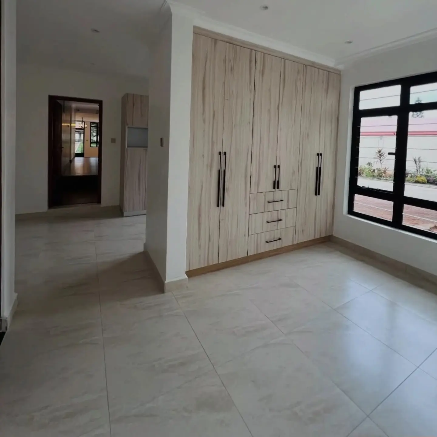 6 Bedroom House for Sale in Runda thumbnail 15