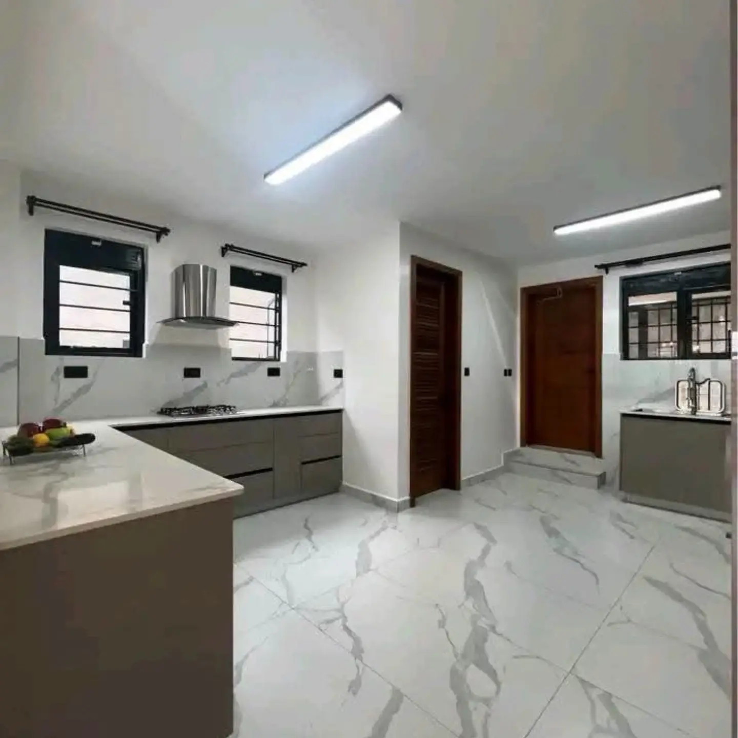 4, 5 & 6-Bedroom Maisonette for Sale in Nairobi thumbnail 8