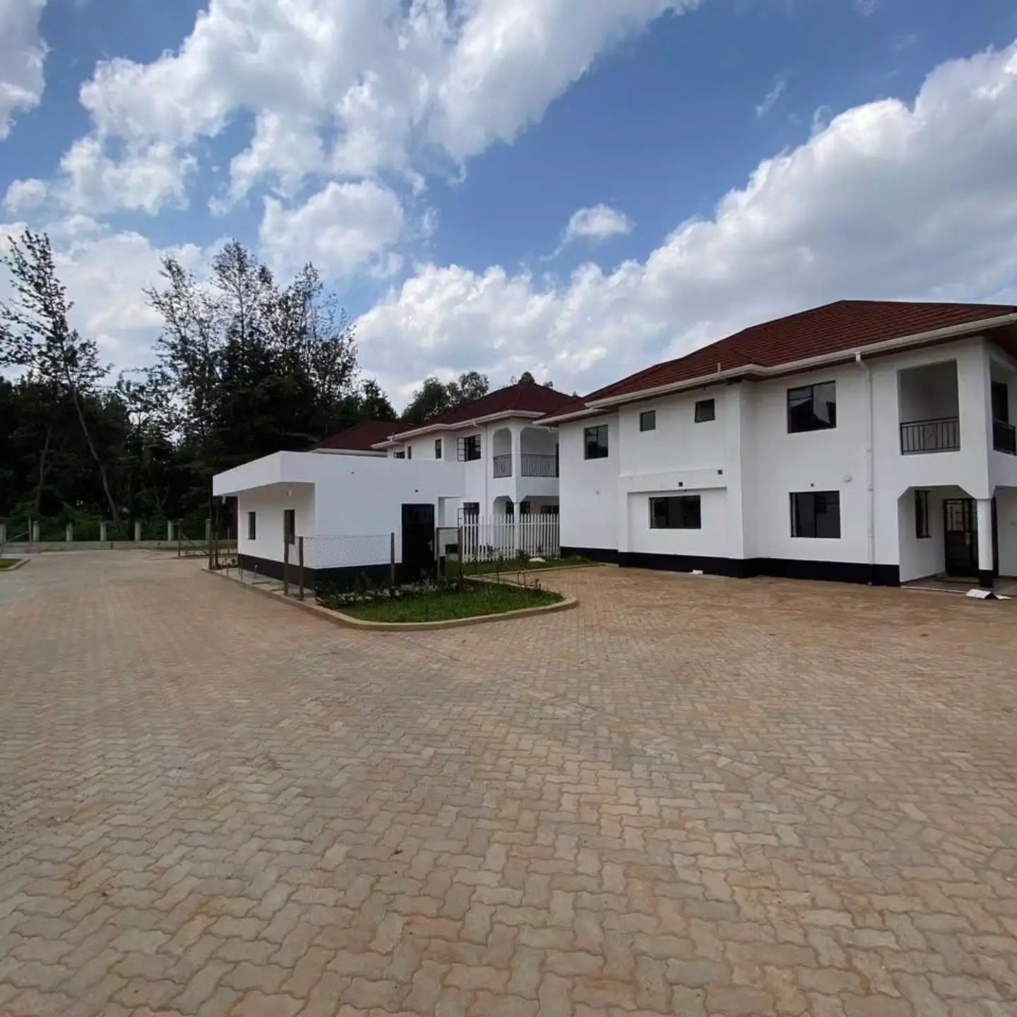 5 Bedroom + DSQ Villa For Rent — Muthaiga North Estate, Nairobi