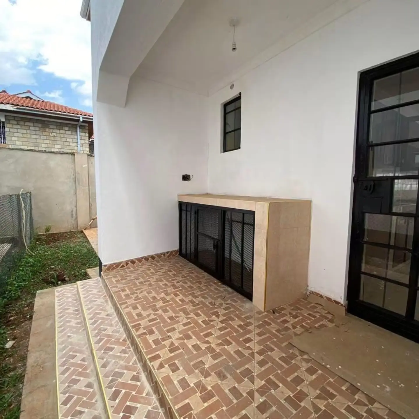 5 Bedroom + DSQ Villa For Rent thumbnail 5
