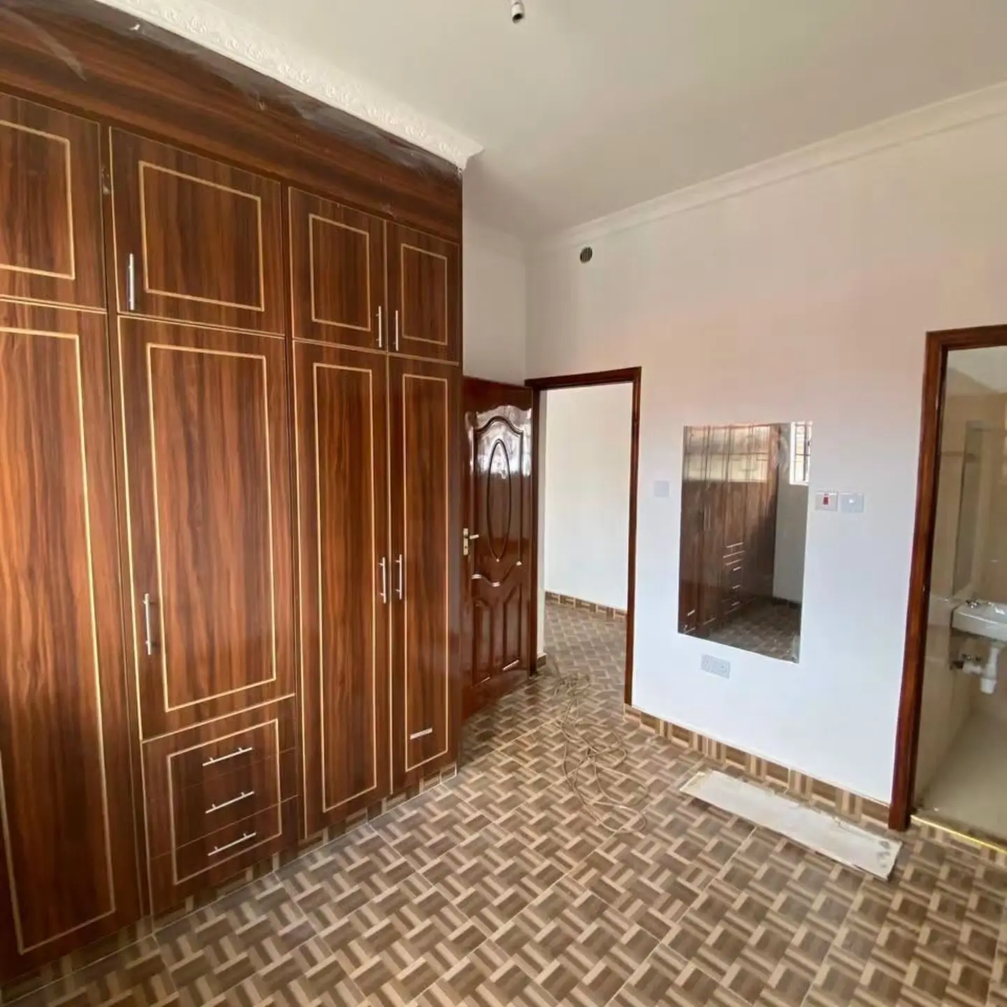 5 Bedroom + DSQ Villa For Rent thumbnail 6
