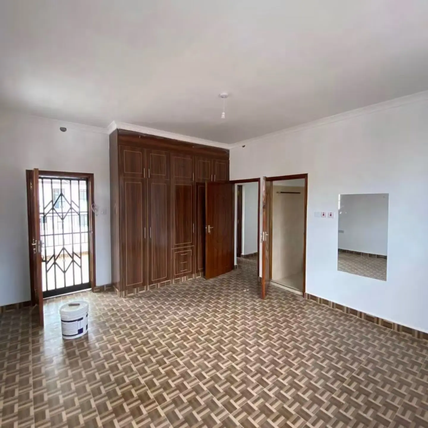 5 Bedroom + DSQ Villa For Rent thumbnail 9
