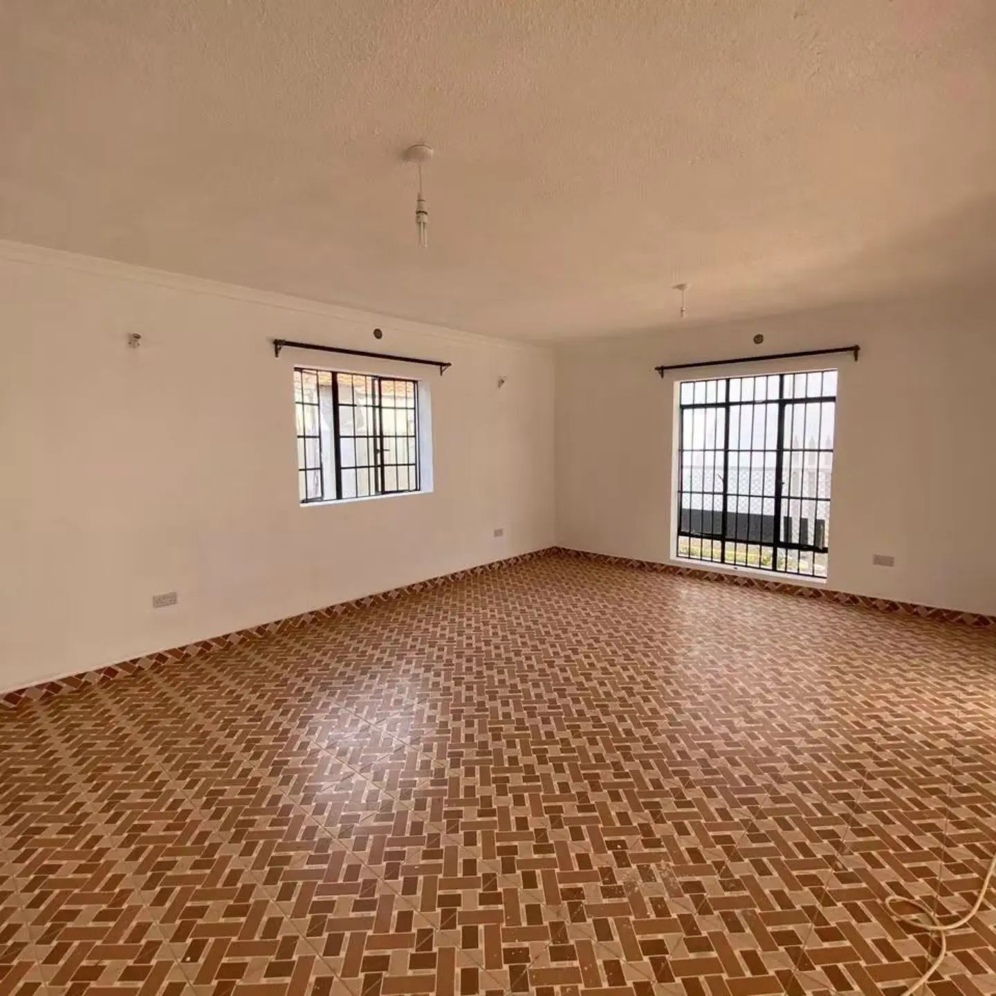 5 Bedroom + DSQ Villa For Rent thumbnail 13