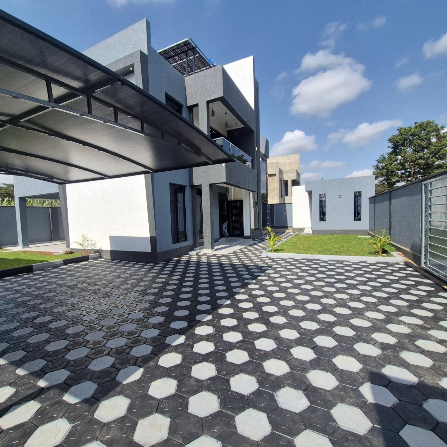 4 Bedroom Maisonette for Sale In Ruiru thumbnail 2