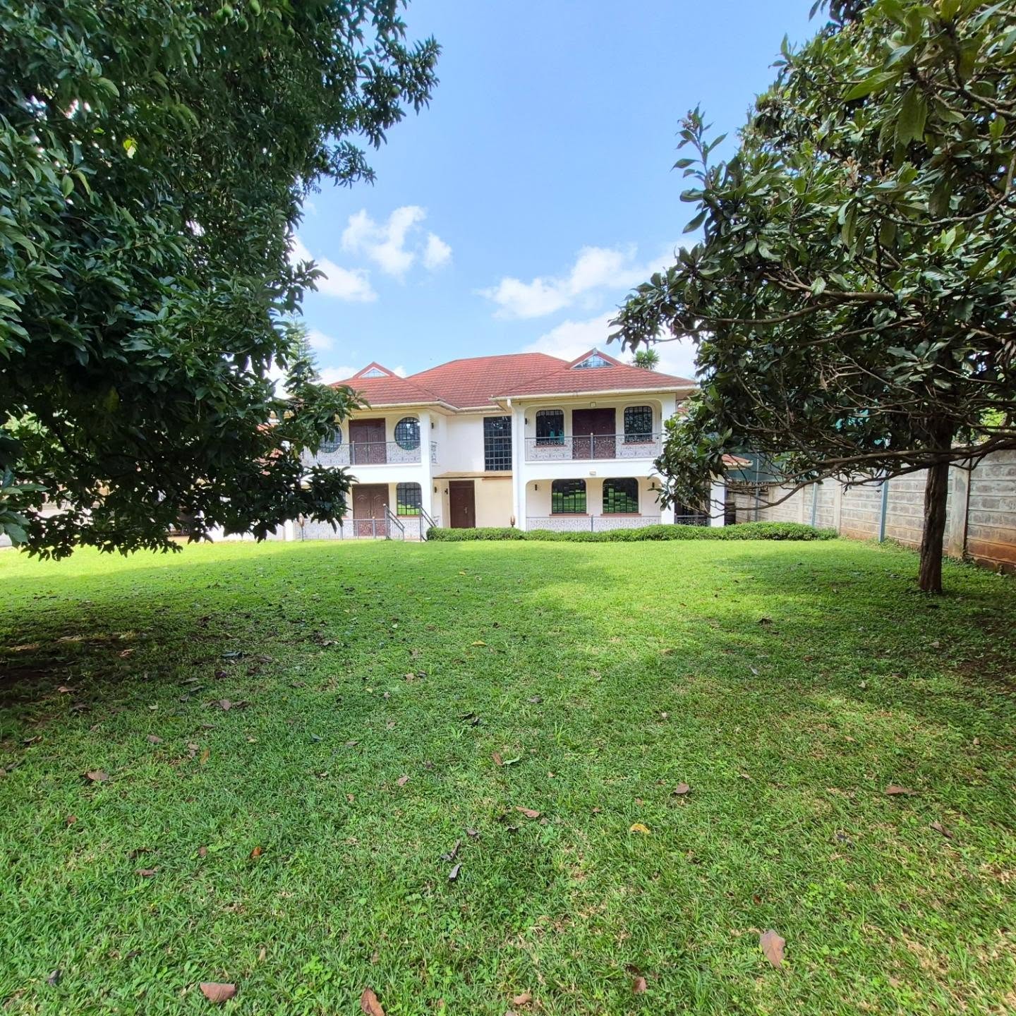 5 Bedroom House plus Dsq For Rent In Runda thumbnail 3