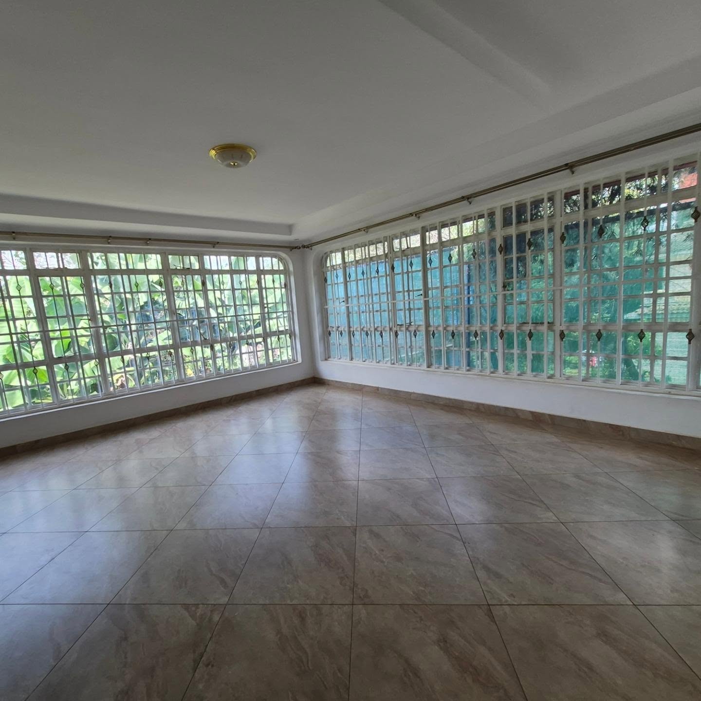 5 Bedroom House plus Dsq For Rent In Runda thumbnail 19