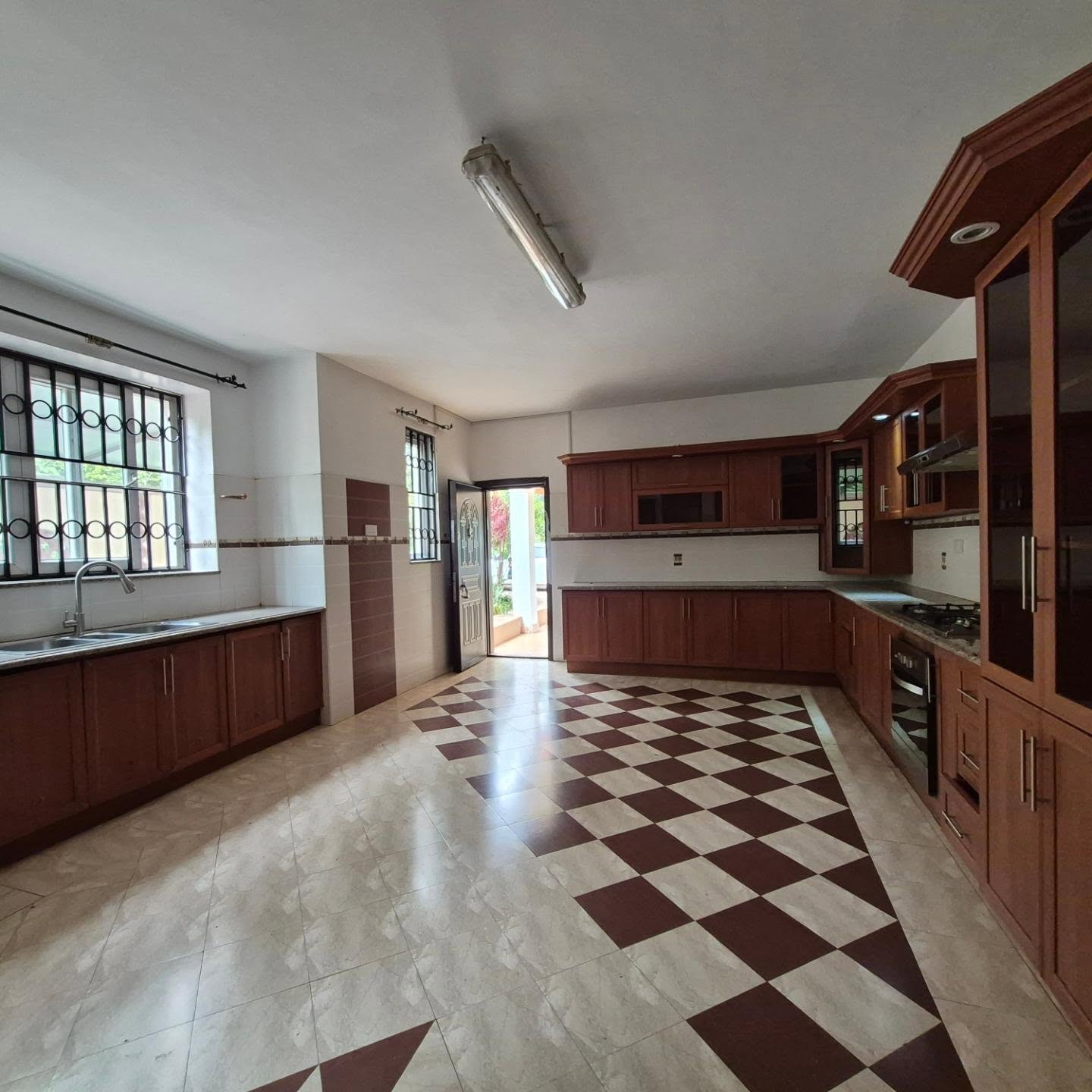 4Bedroom With 2dsq Standalone House thumbnail 3