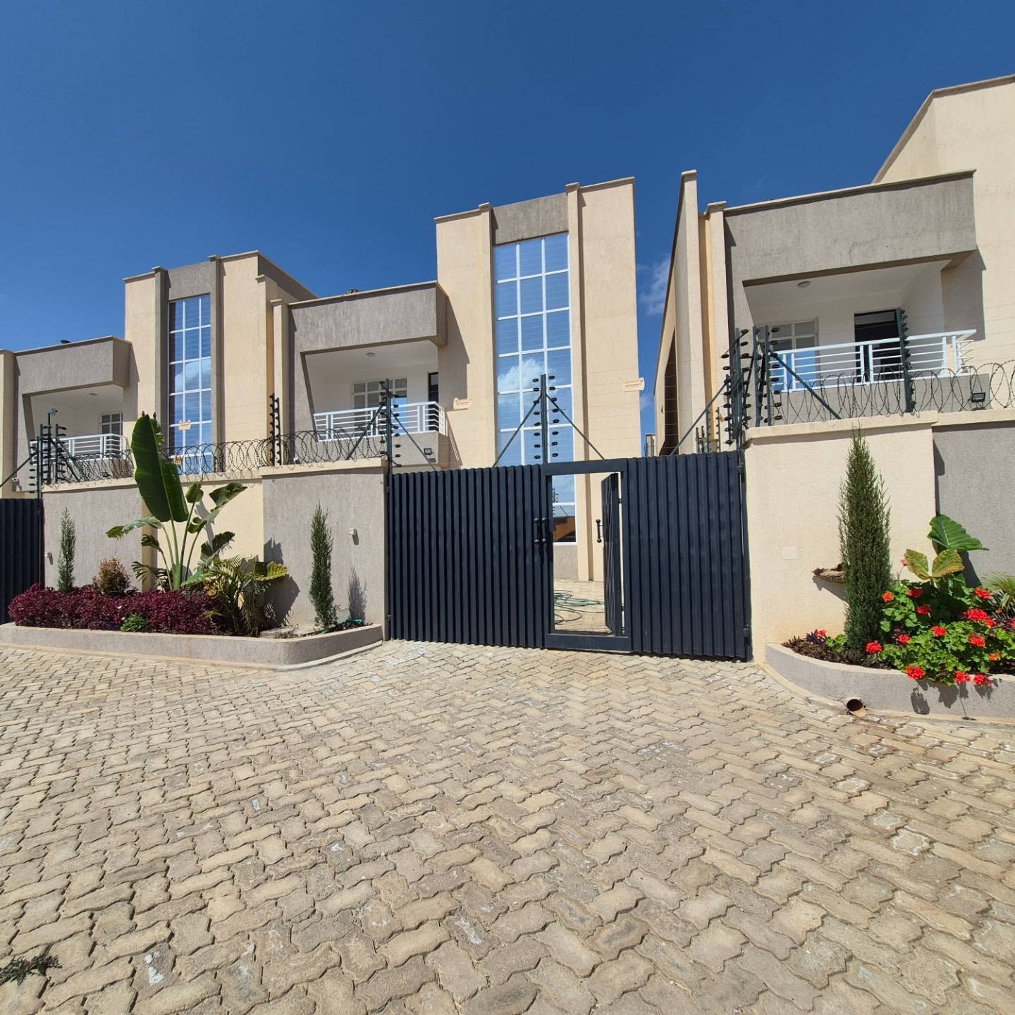 4-bedroom all-ensuite maisonette — Thika Road, Nairobi