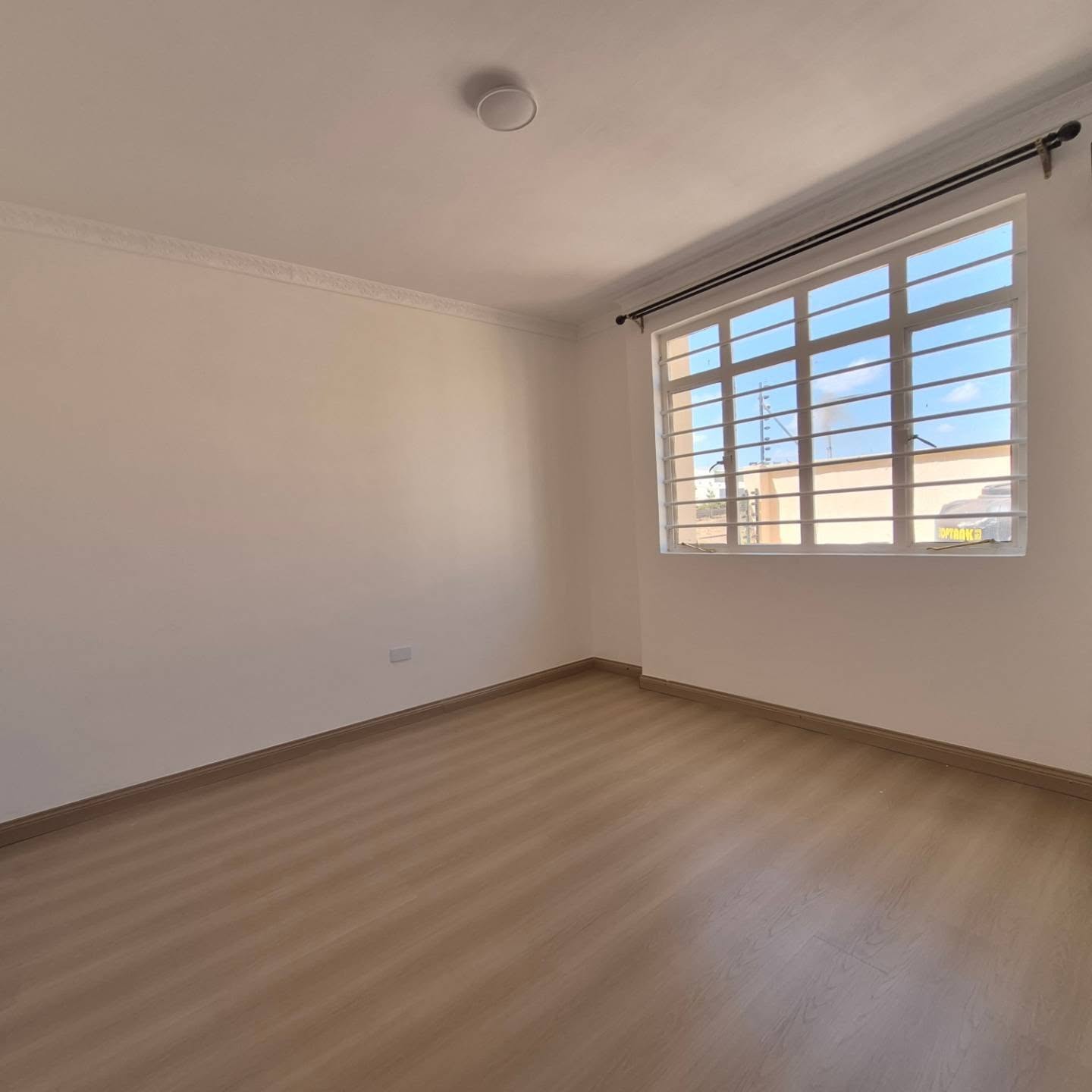 4-bedroom all-ensuite maisonette thumbnail 17