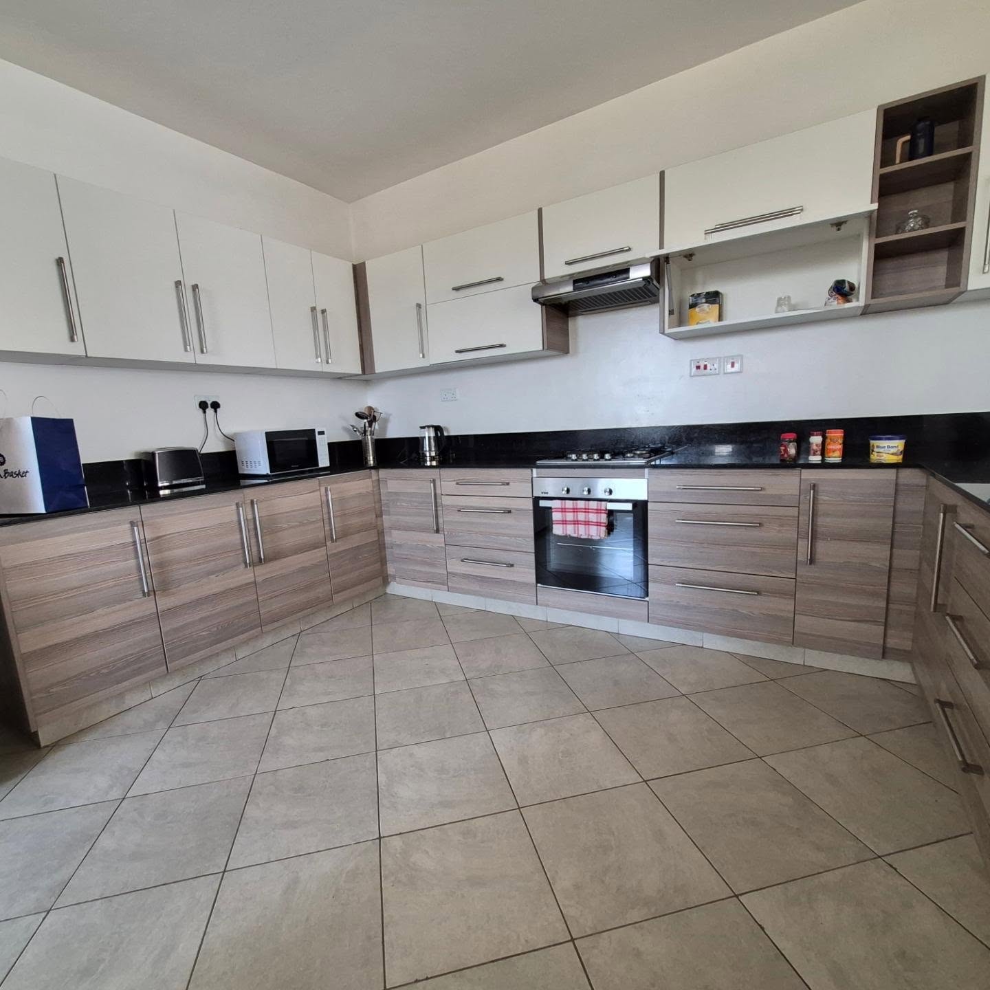 Furnished 2 Bedroom Apartment plus Dsq For Rent Westlands thumbnail 5