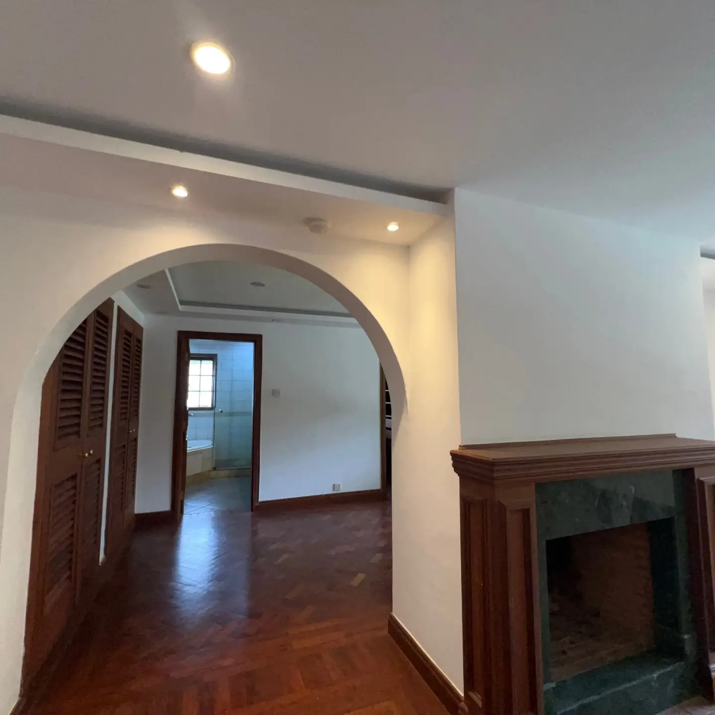 5-Bedroom Townhouse for Rent thumbnail 14