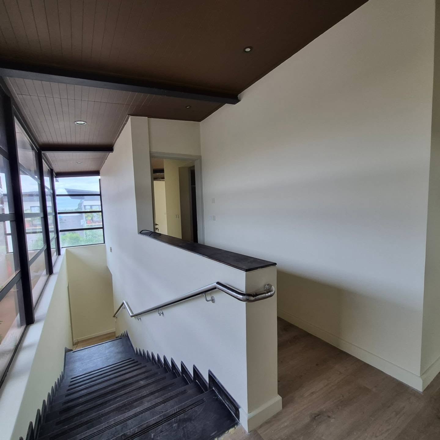 4 Bedroom Townhouse thumbnail 9