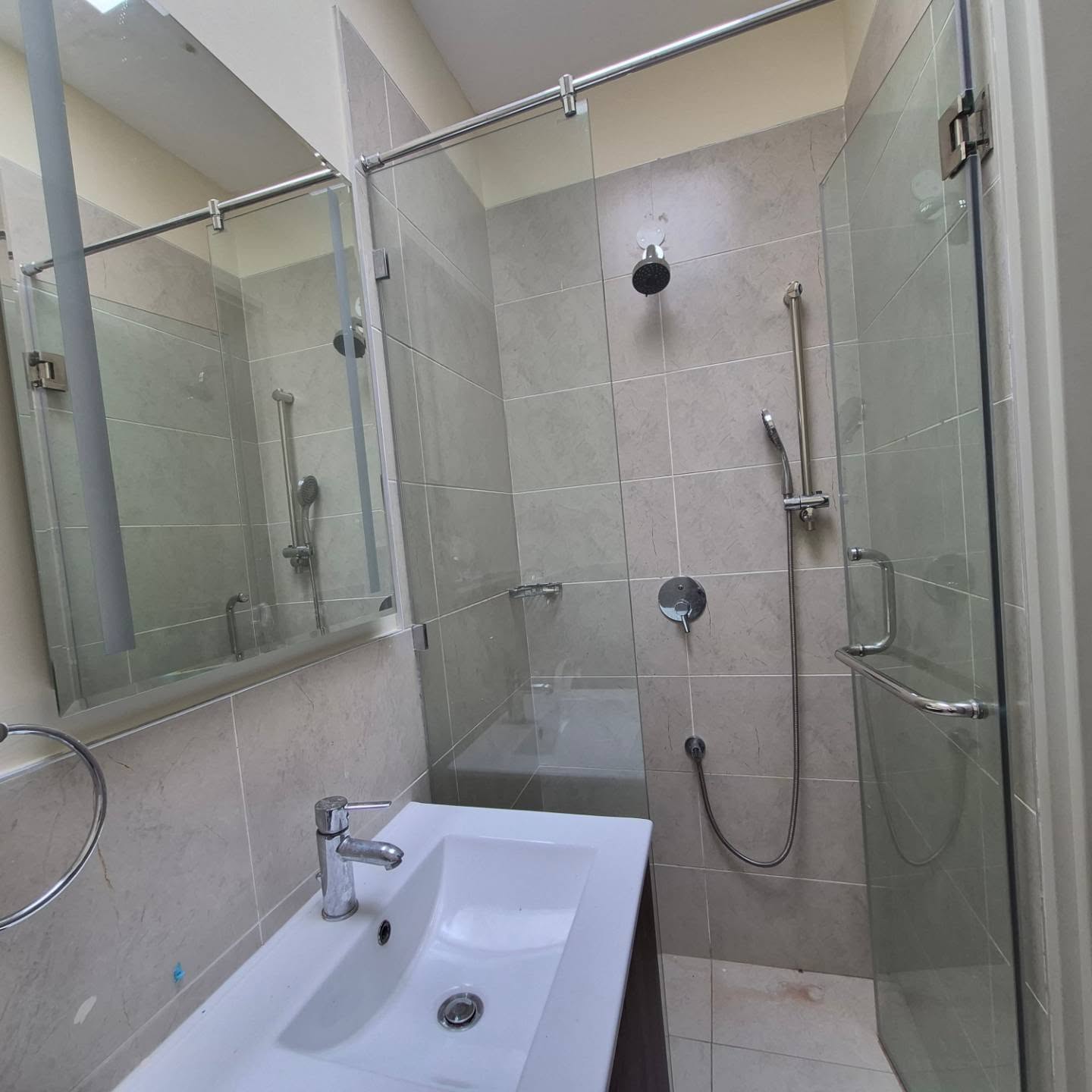 4 Bedroom Townhouse thumbnail 18