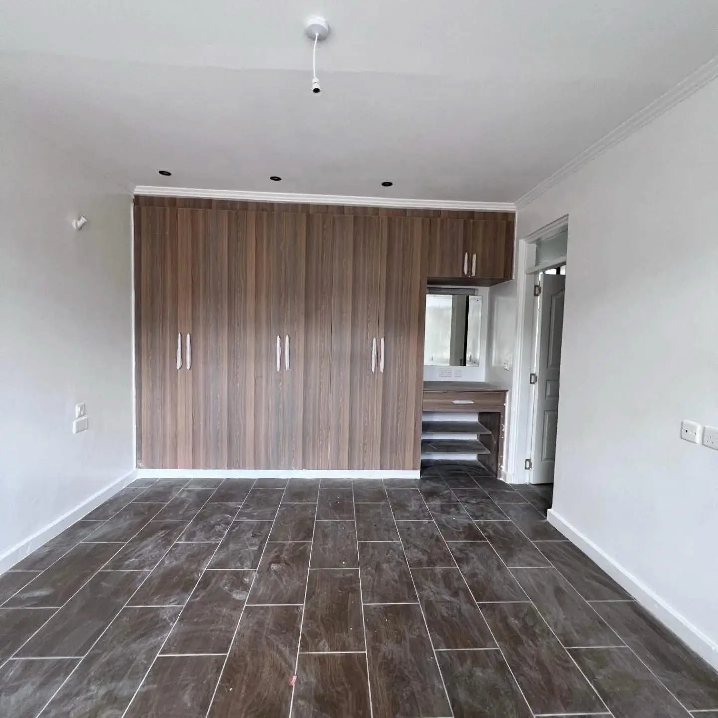 4 Bedroom Maisonette + DSQ for Sale/Rent thumbnail 4
