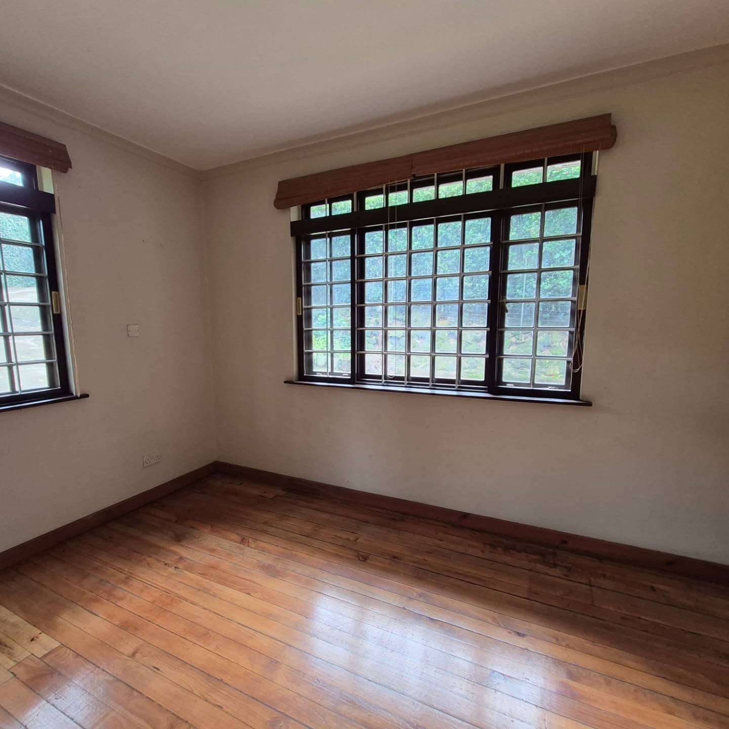 7 Bedroom House plus Dsq For Sale In Runda thumbnail 9