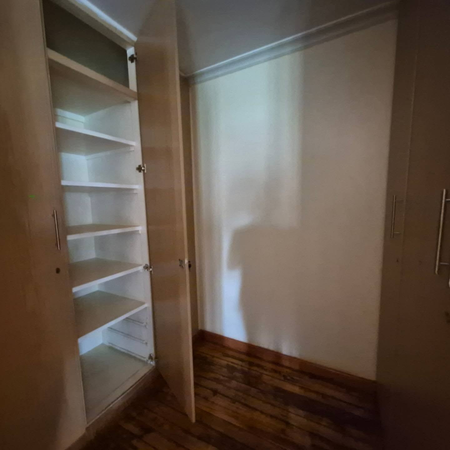 7 Bedroom House plus Dsq For Sale In Runda thumbnail 14