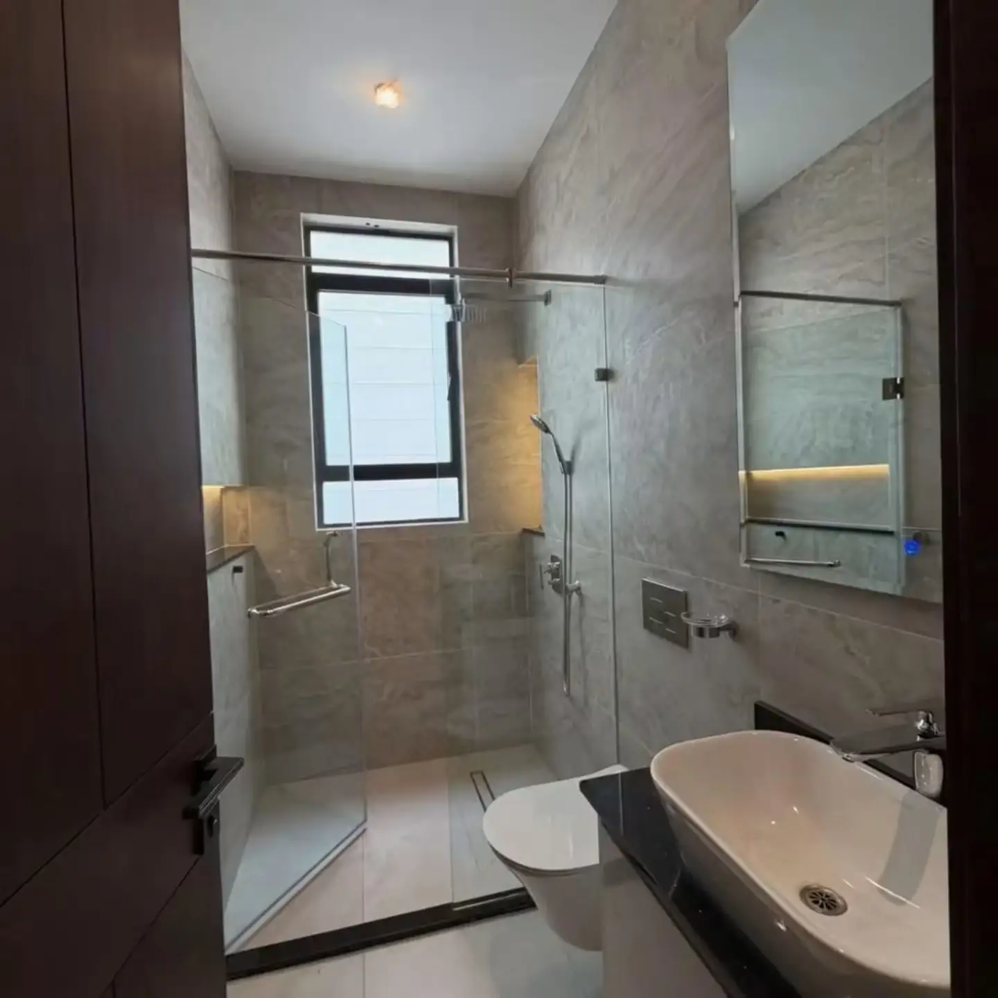 Luxury 6 Bedroom Villas for Sale In Kitisuru thumbnail 7