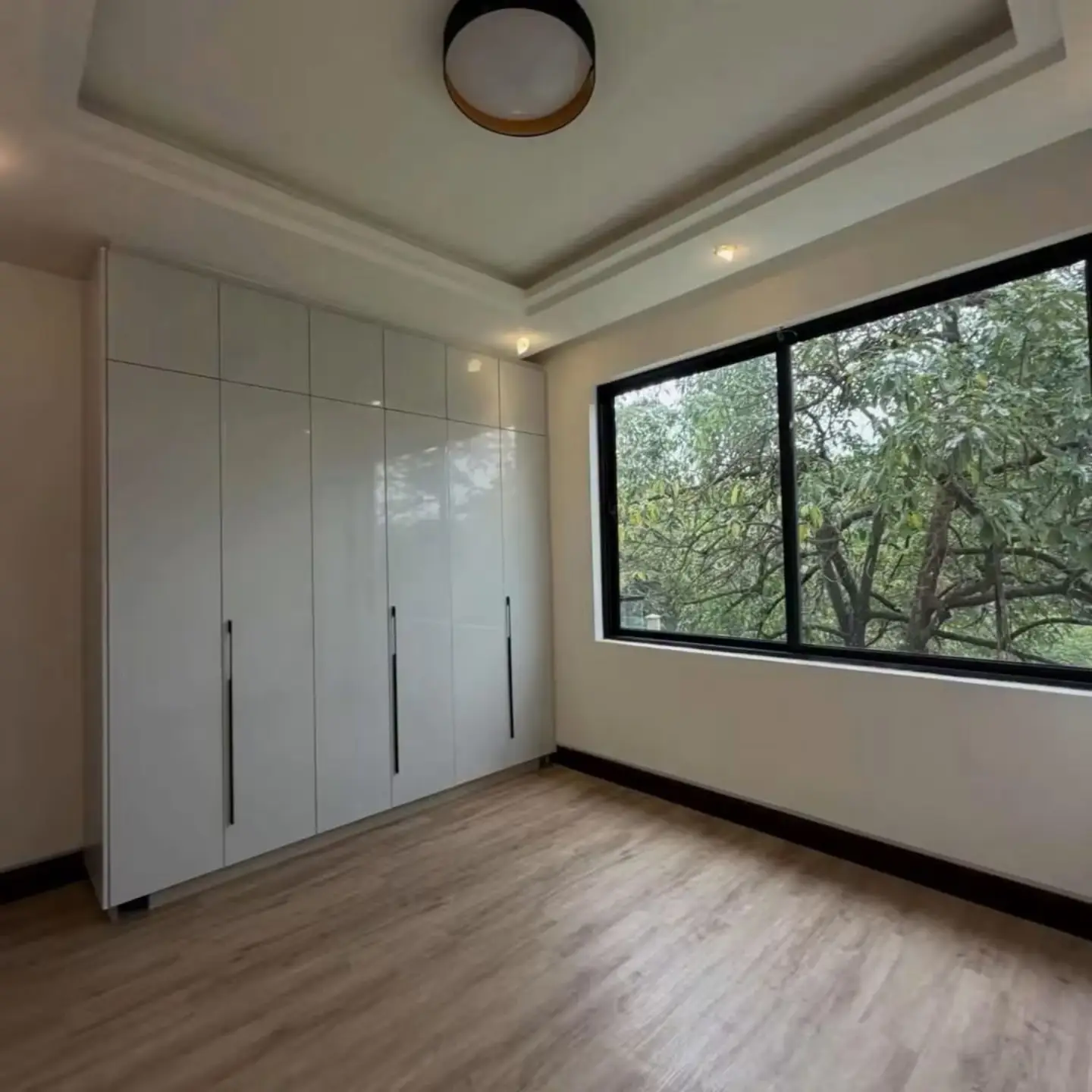 Luxury 6 Bedroom Villas for Sale In Kitisuru thumbnail 8