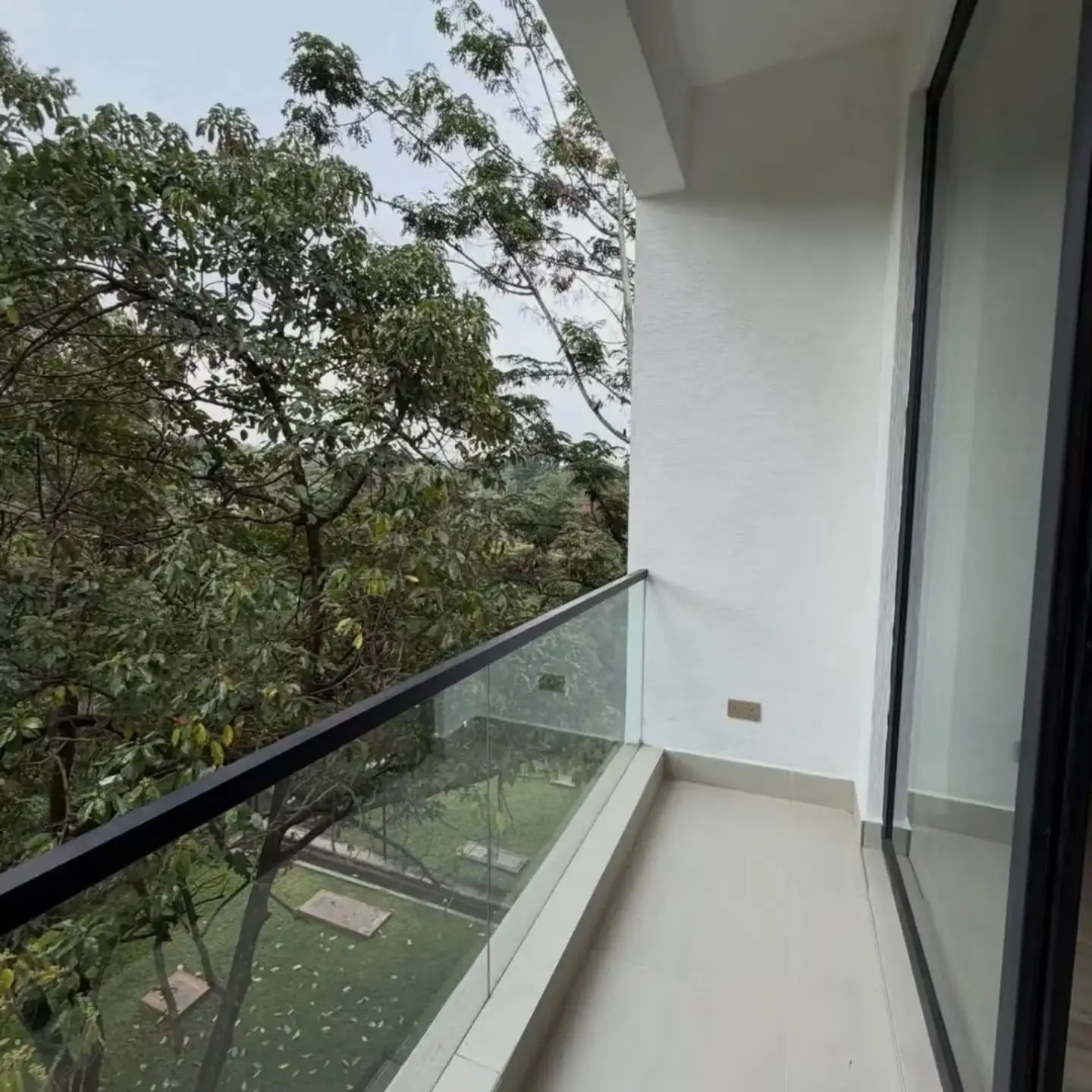 Luxury 6 Bedroom Villas for Sale In Kitisuru thumbnail 10