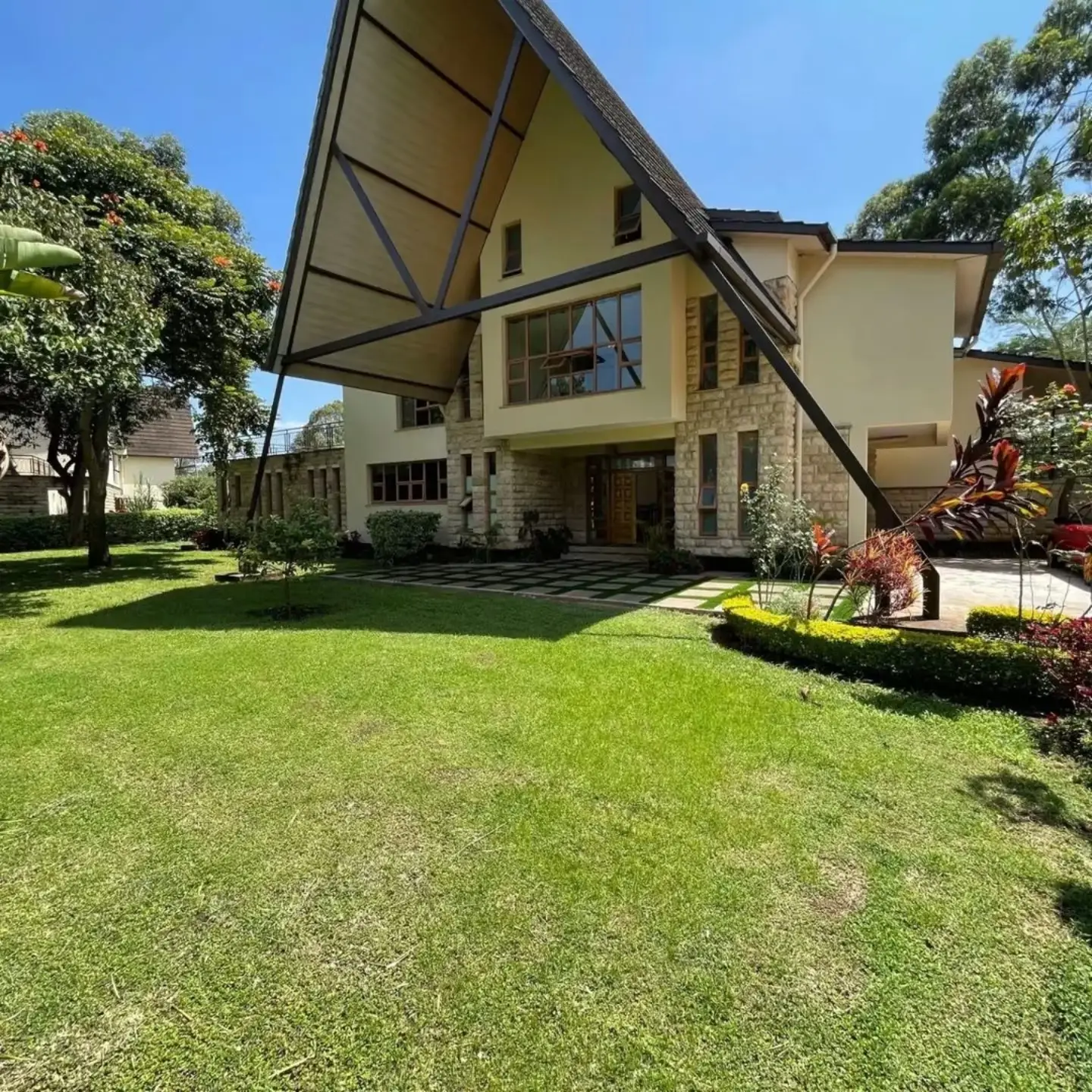 5 bedroom House, All En-suite plus Dsq available for Sale in Karen — Karen, Nairobi