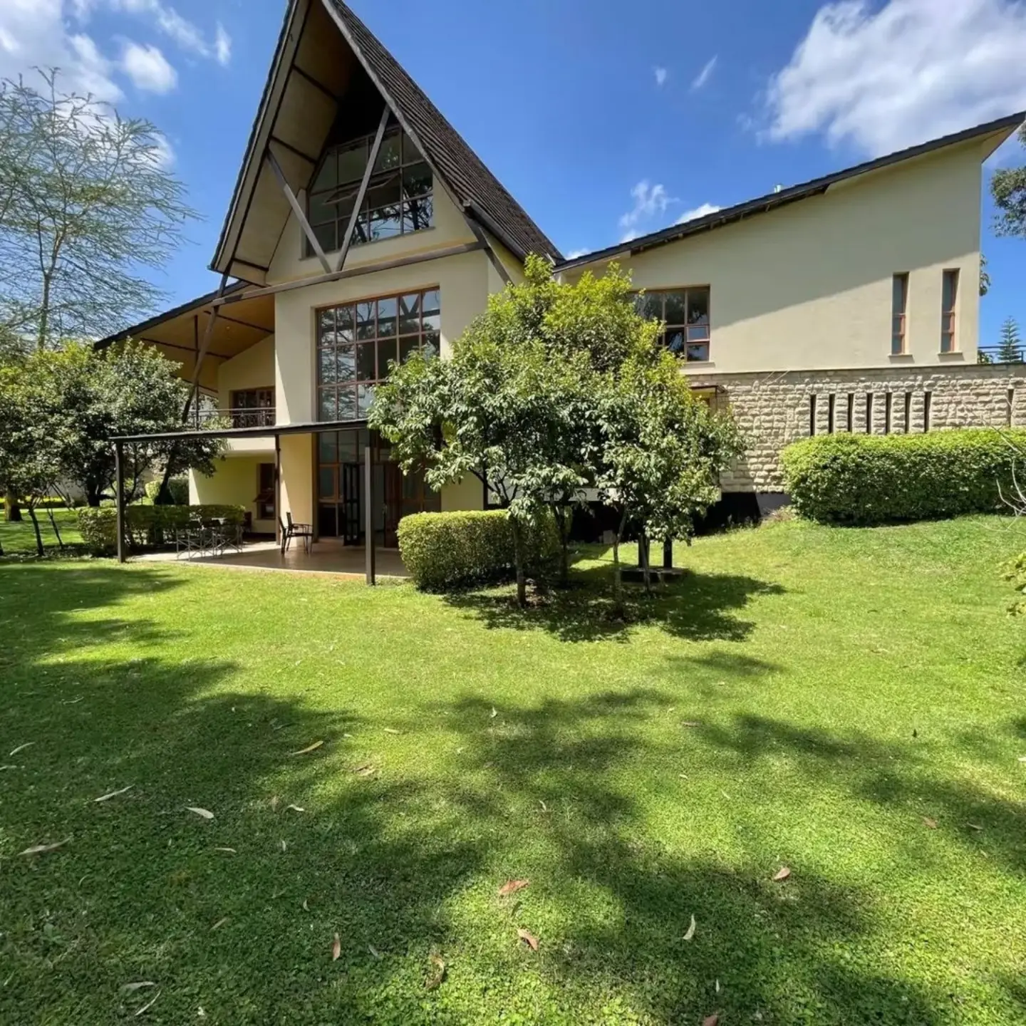 5 bedroom House, All En-suite plus Dsq available for Sale in Karen thumbnail 2