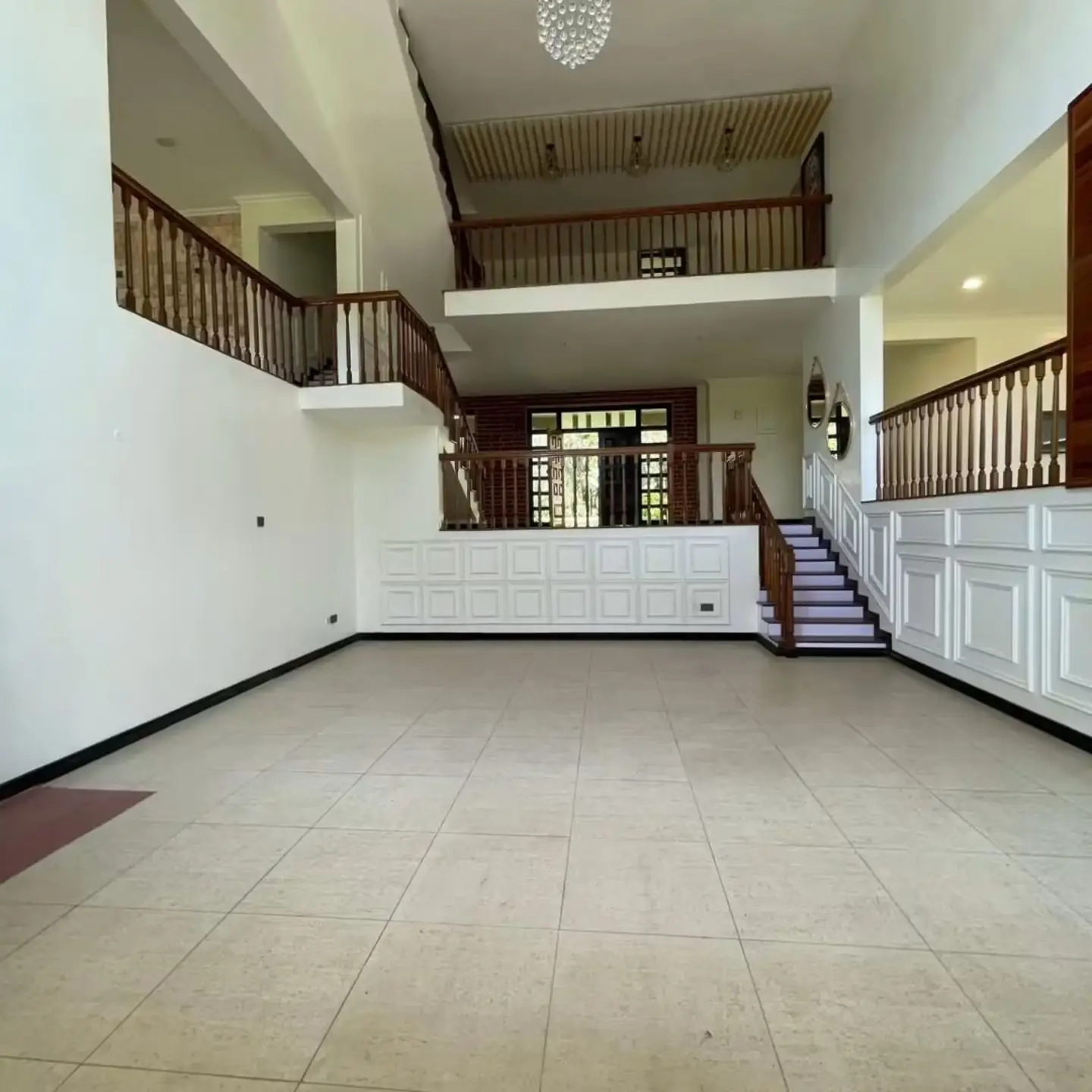 5 bedroom House, All En-suite plus Dsq available for Sale in Karen thumbnail 4