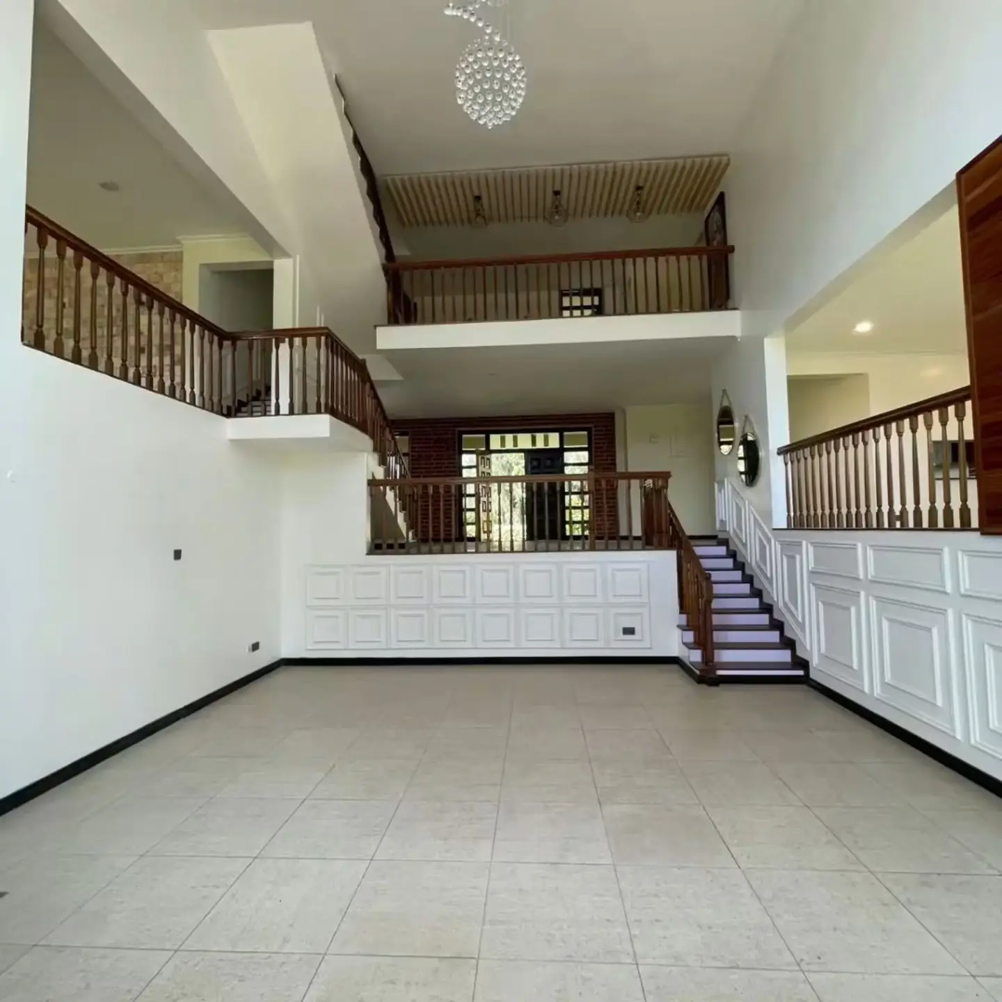 5 bedroom House, All En-suite plus Dsq available for Sale in Karen thumbnail 9