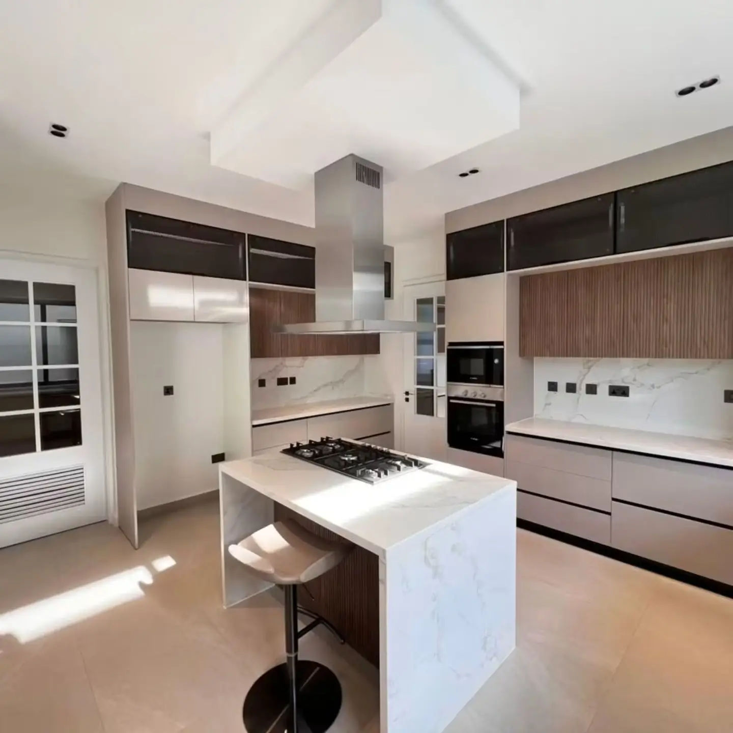Luxury 5 Bedroom Villas for Sale thumbnail 6