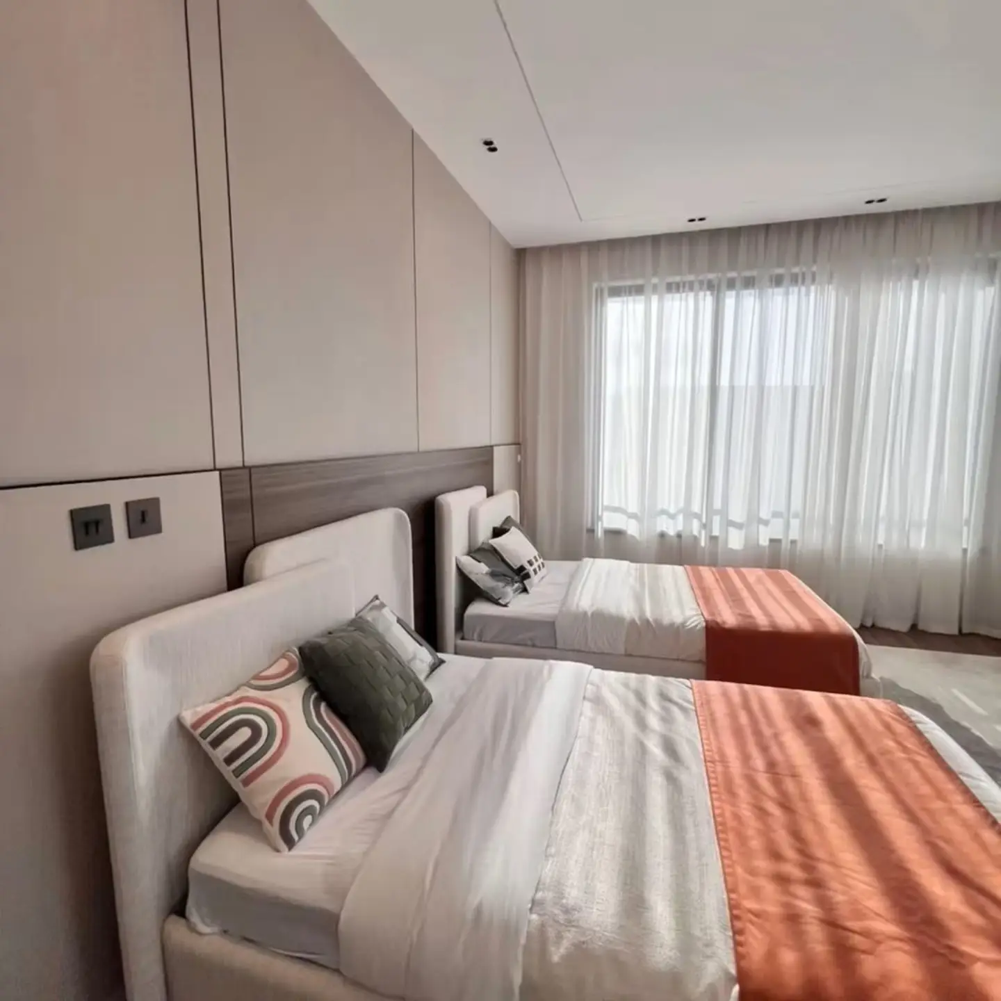 Luxury 5 Bedroom Villas for Sale thumbnail 12