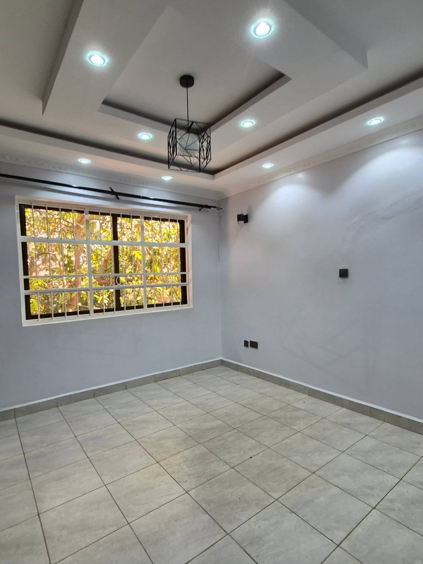 7 Bedroom Mansion For Rent thumbnail 6