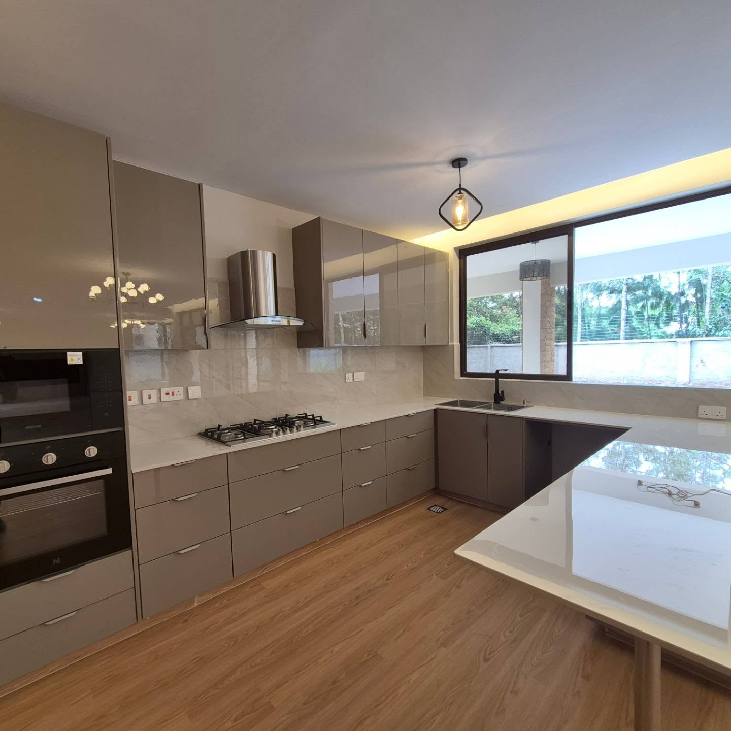 5-Bedroom + DSQ Villa | Karen thumbnail 4