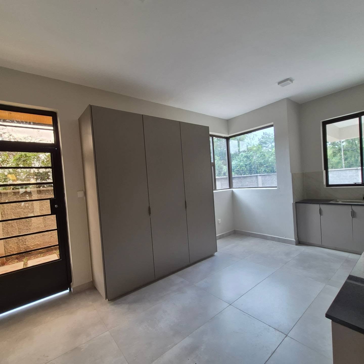 5-Bedroom + DSQ Villa | Karen thumbnail 11