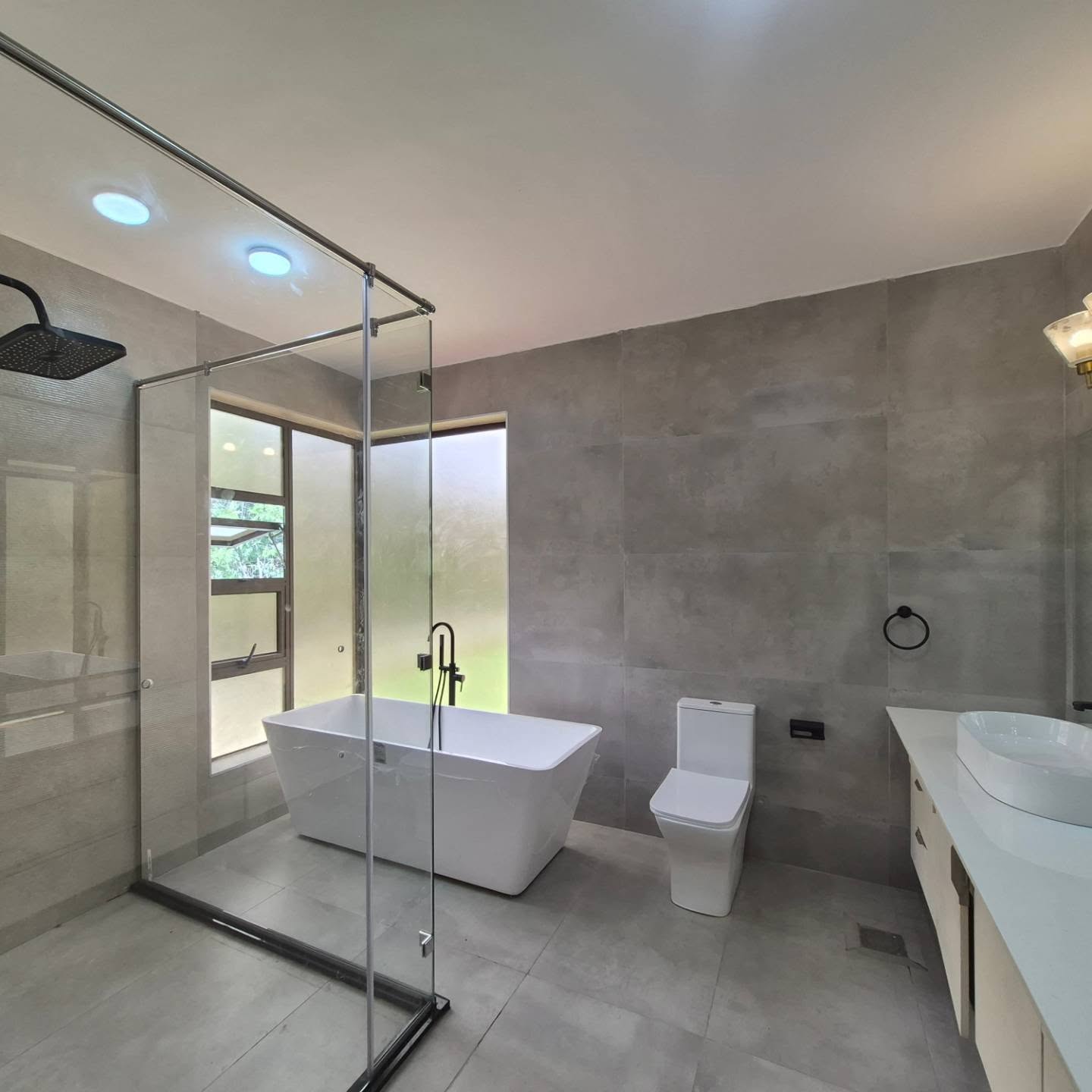 5-Bedroom + DSQ Villa | Karen thumbnail 15