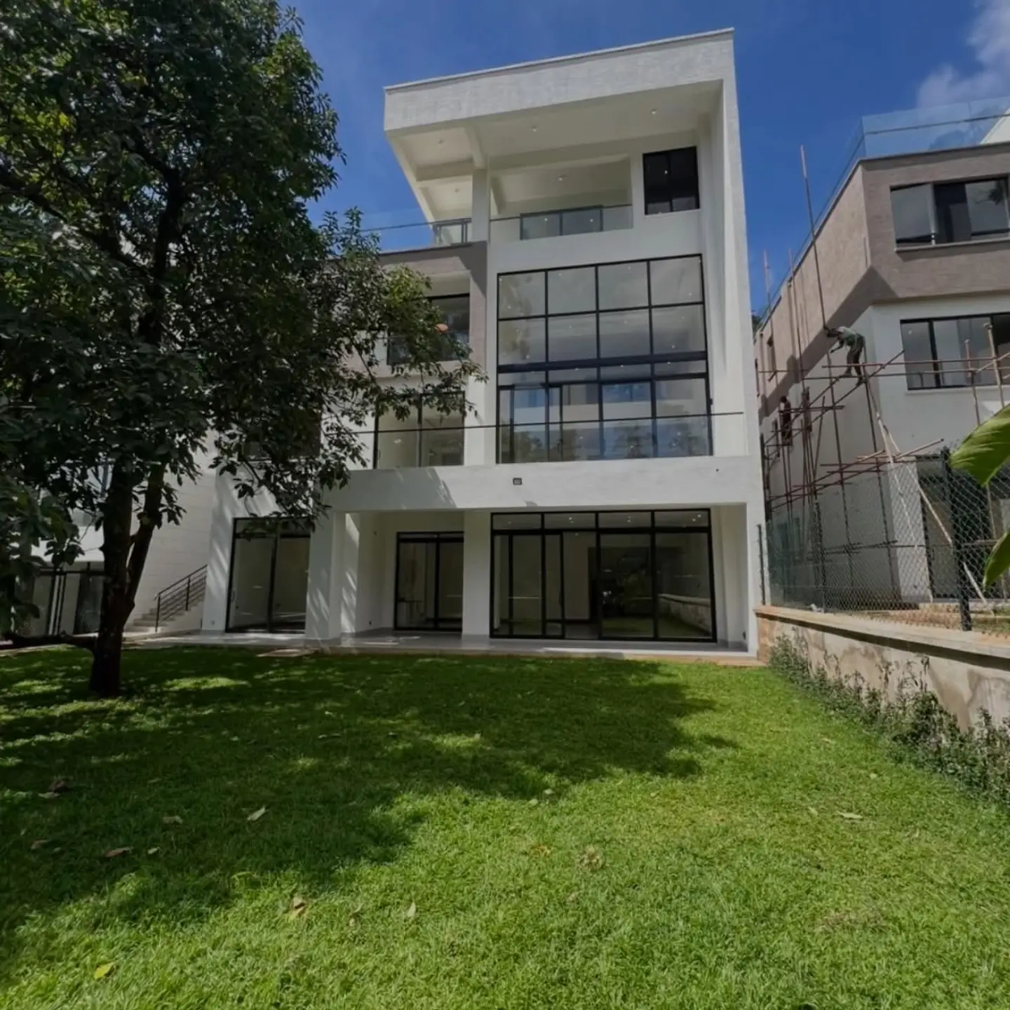 5 Bedroom Townhouse + 2 DSQ for Sale — Kitisuru, Nairobi