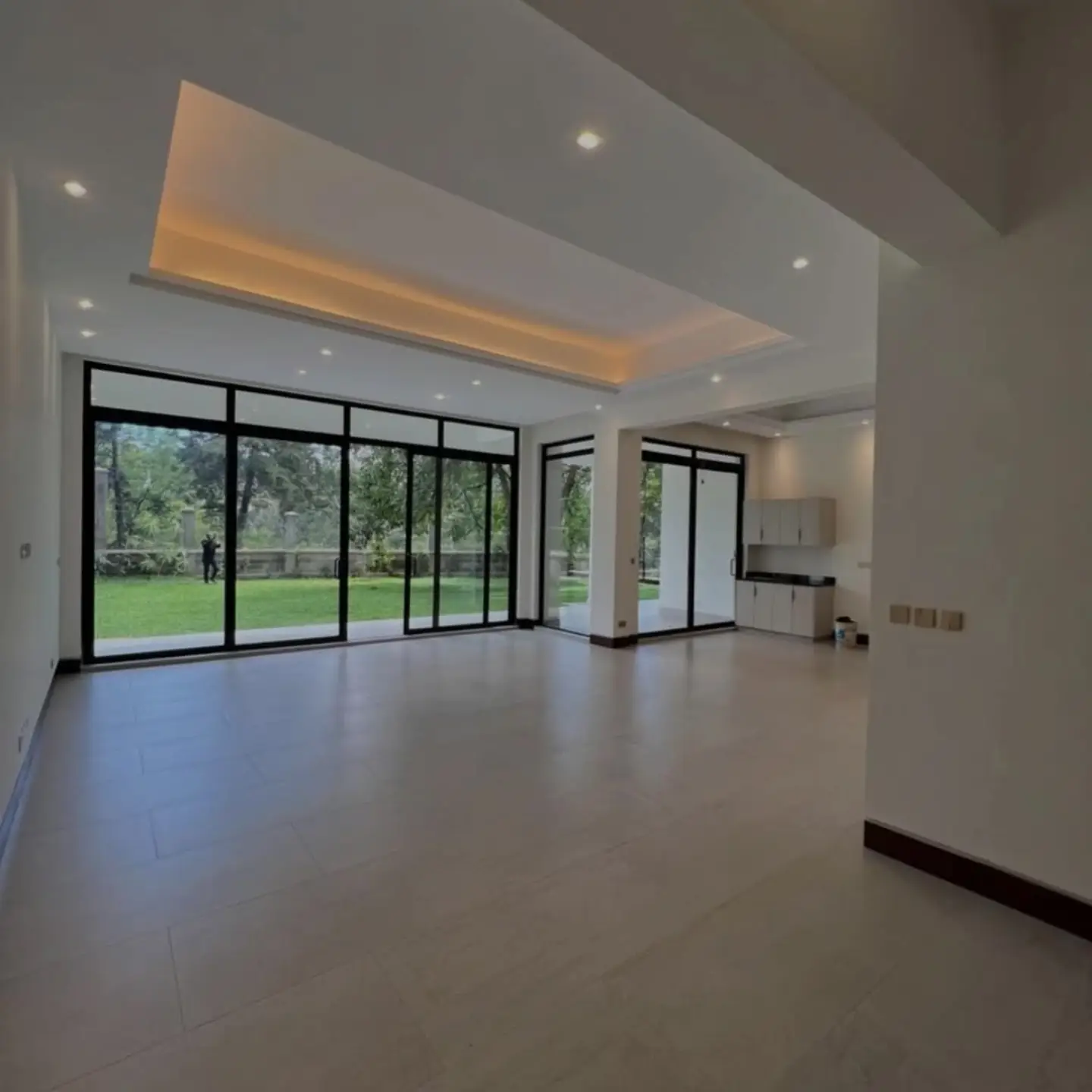 5 Bedroom Townhouse + 2 DSQ for Sale thumbnail 7