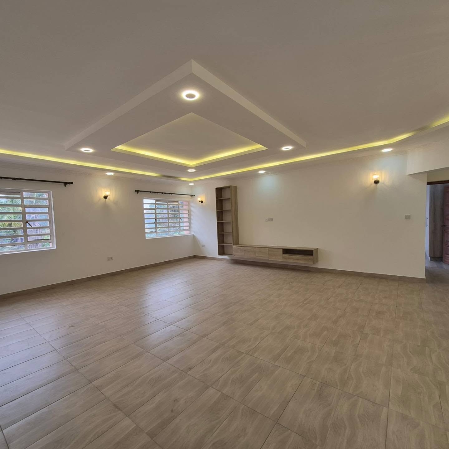 3 Bedroom Apartment For Rent in Ridgeways,Nairobi thumbnail 3