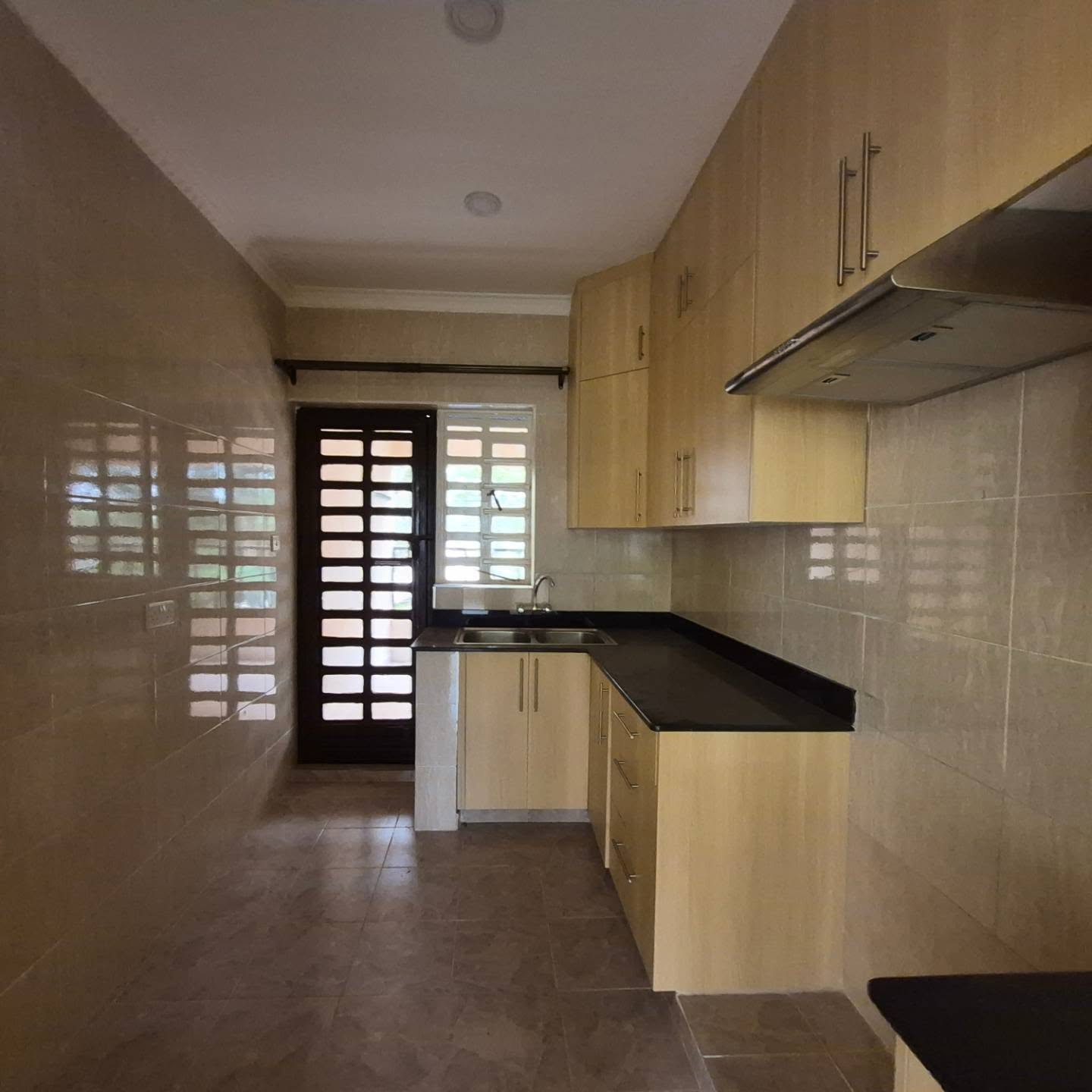 3 Bedroom Apartment For Rent in Ridgeways,Nairobi thumbnail 11