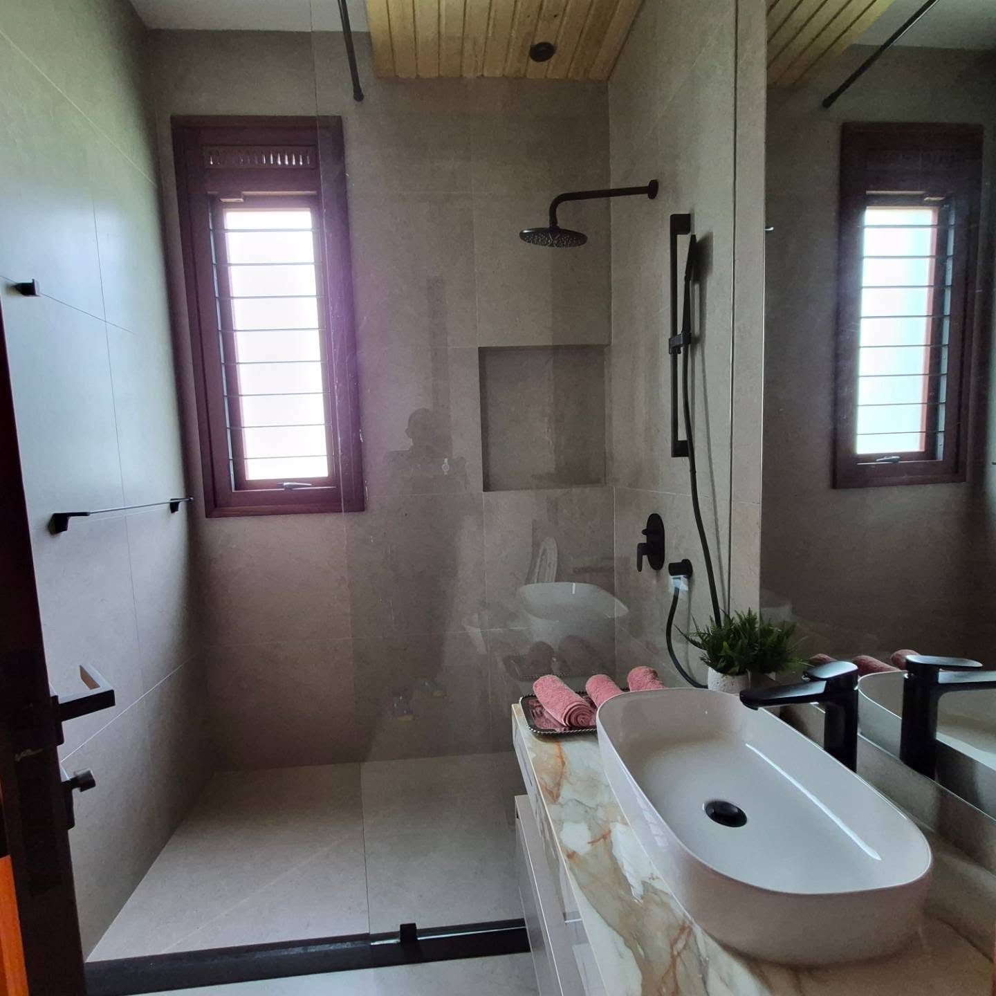 4-Bedroom All En-Suite Villas For Sale thumbnail 3