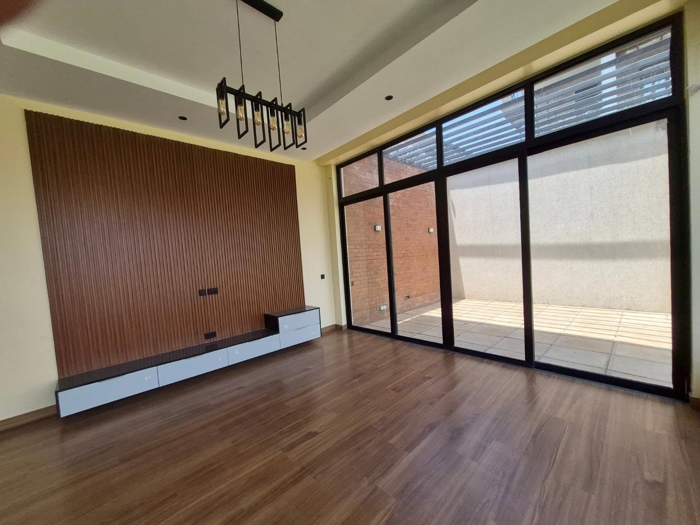 4 Bedroom house For Sale Ruiru thumbnail 2